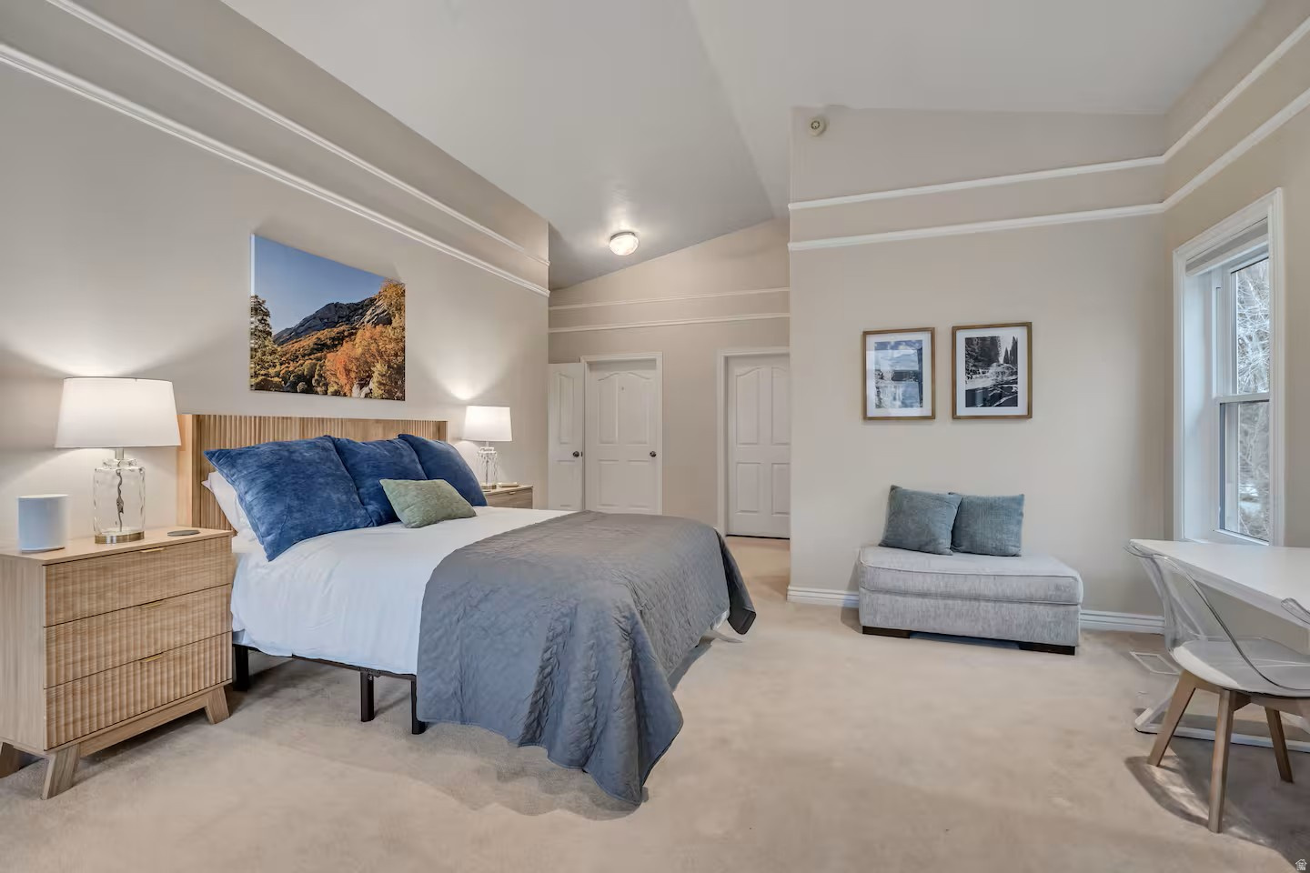 HIDDEN VALLEY HILLS - Residential