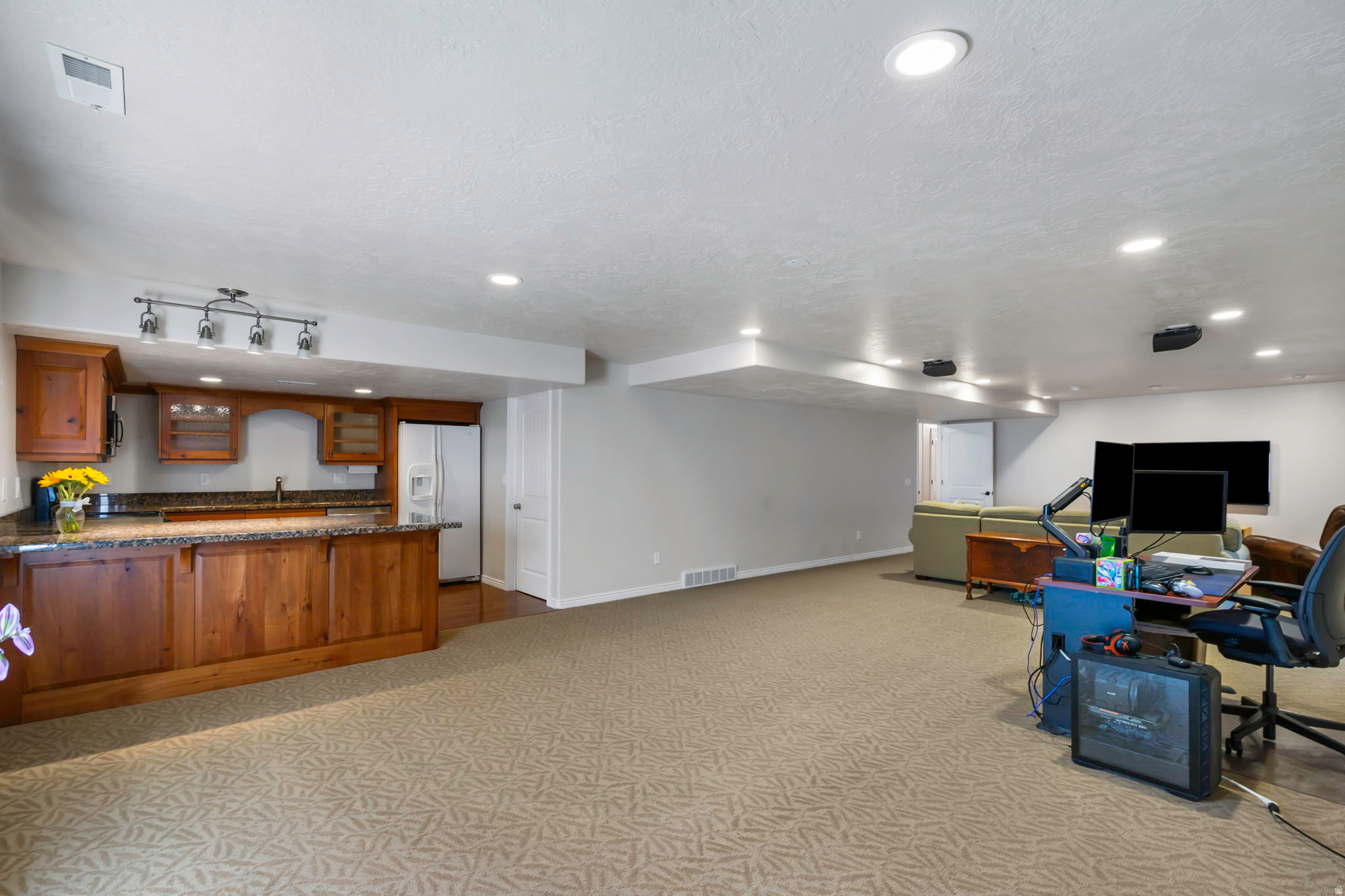 IVORY CROSSING NO 3 - Residential