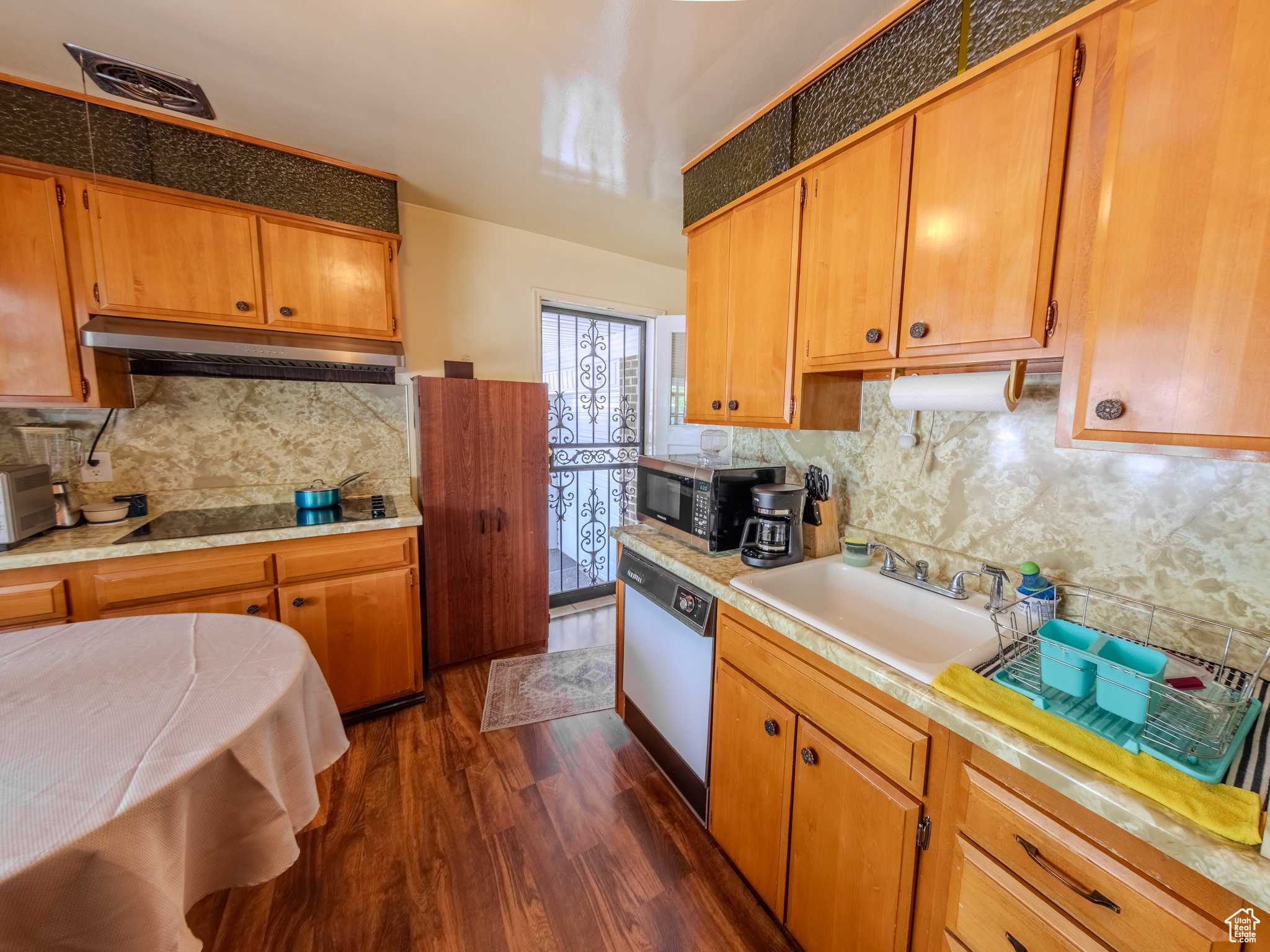 657 N Rambler Dr, Salt Lake City, Utah image 9