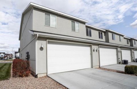 Tiny photo for 67 E LEGACY PKWY, Saratoga Springs, UT 84045 (MLS # 2132691)
