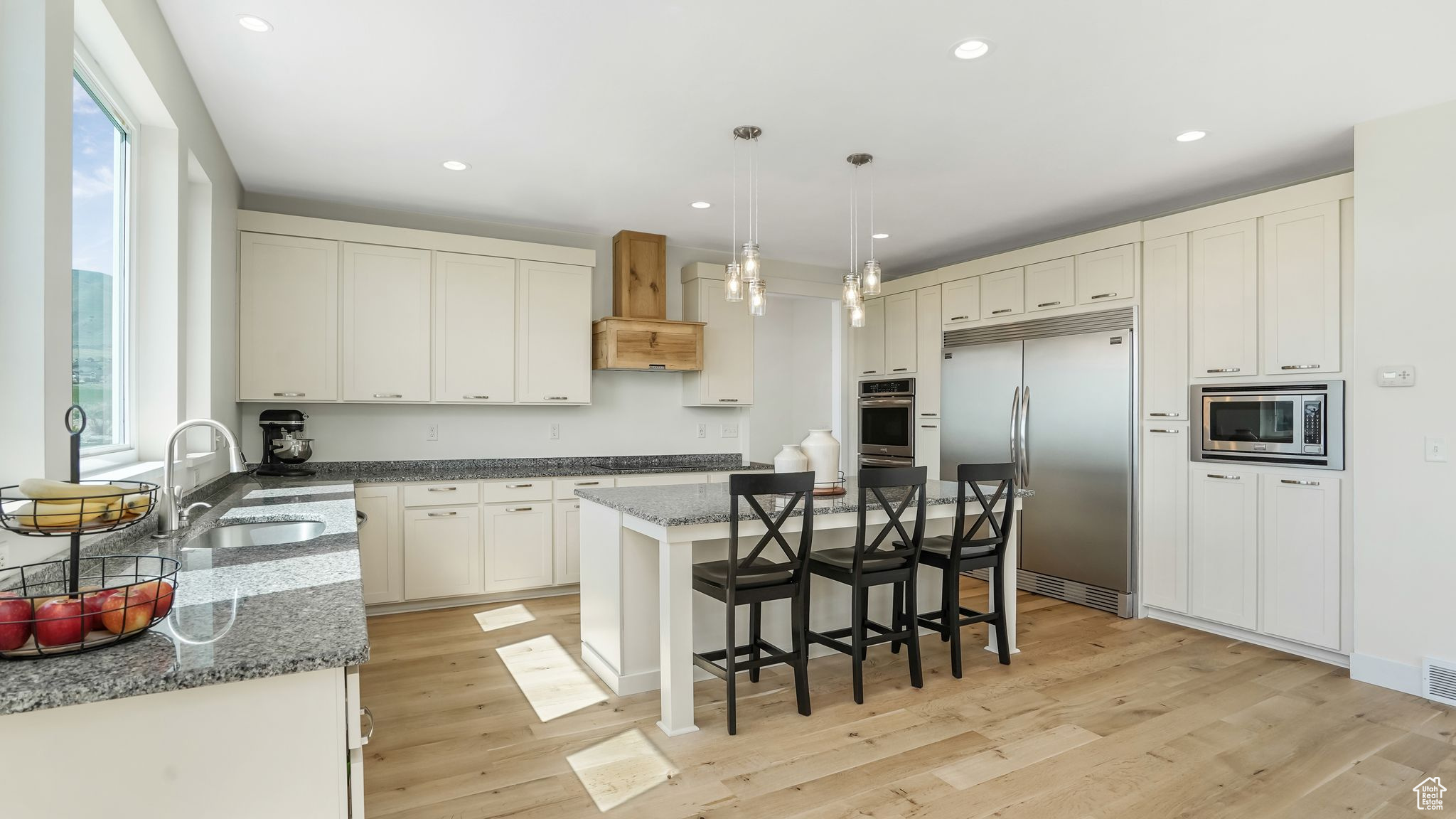 267 E Sandhill Dr, Saratoga Springs, Utah image 10
