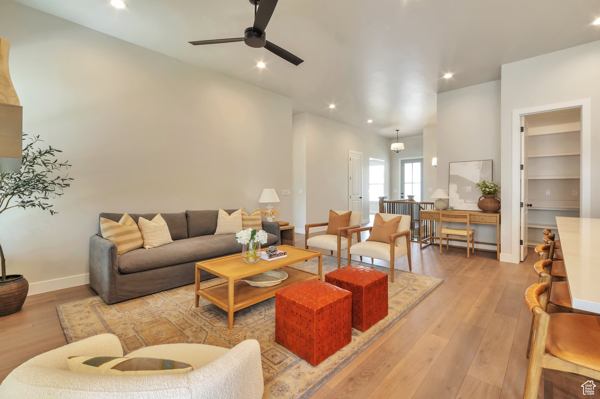 SUMMERHILL LANE - Residential