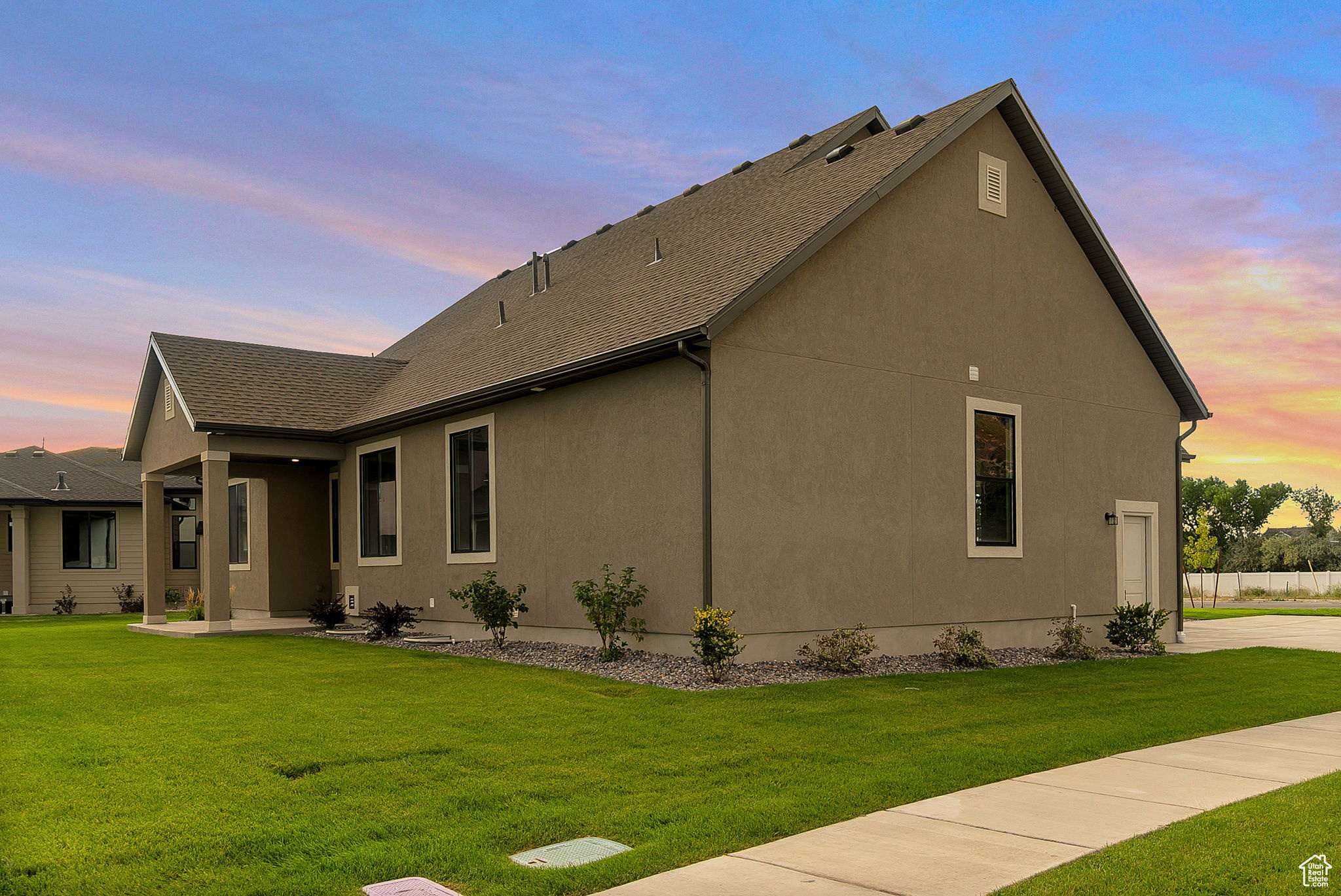 SUMMERHILL LANE - Residential