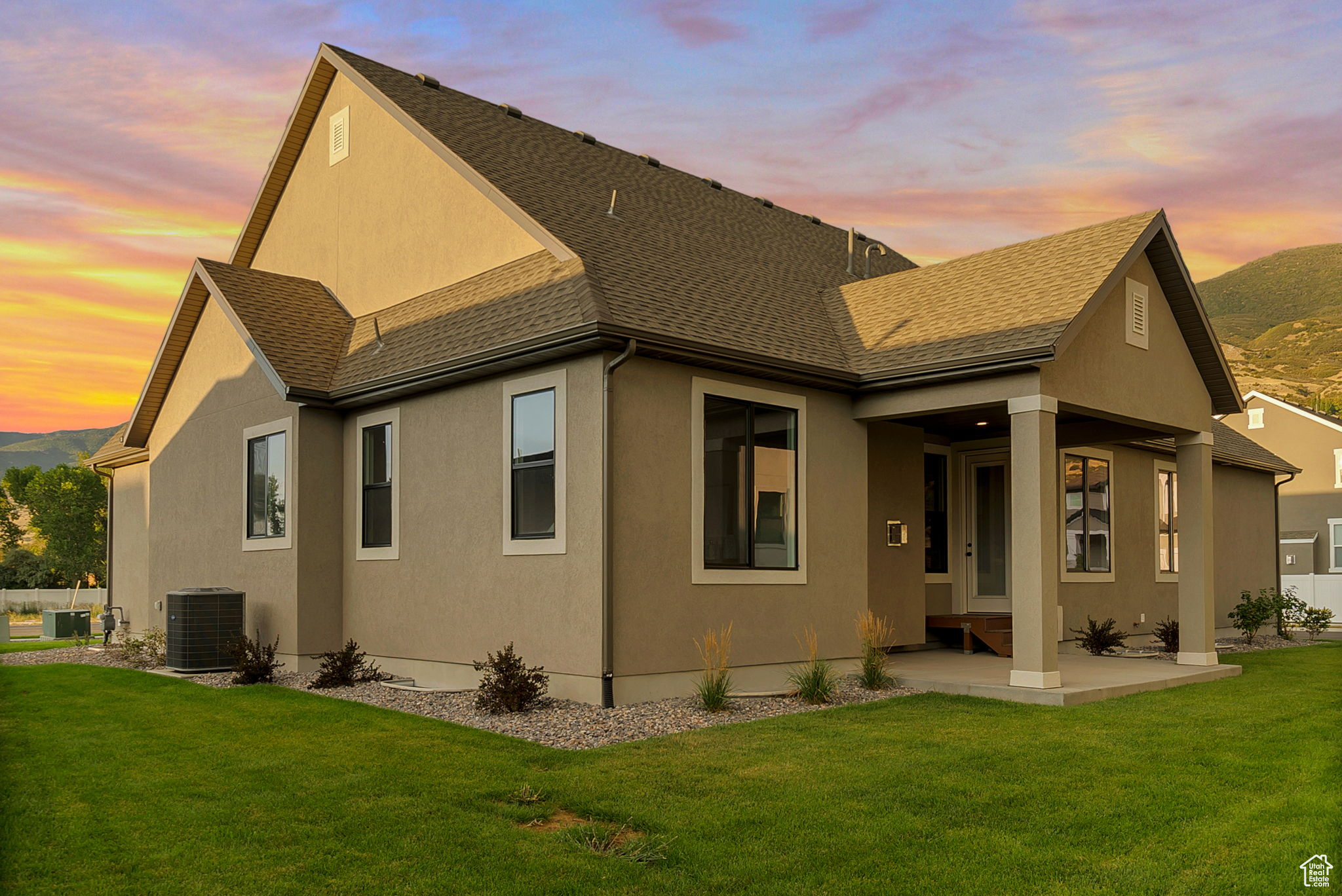 SUMMERHILL LANE - Residential