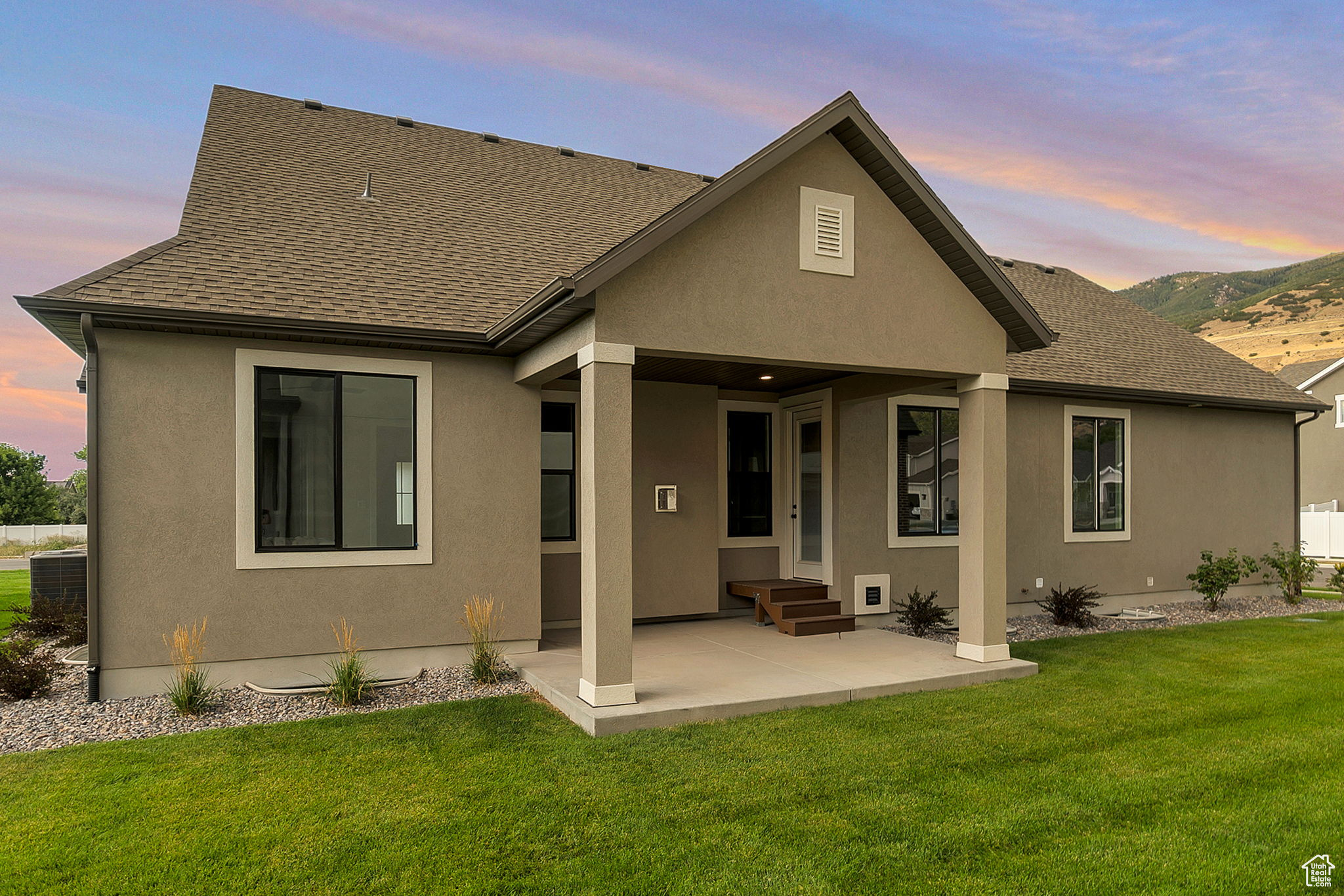 SUMMERHILL LANE - Residential