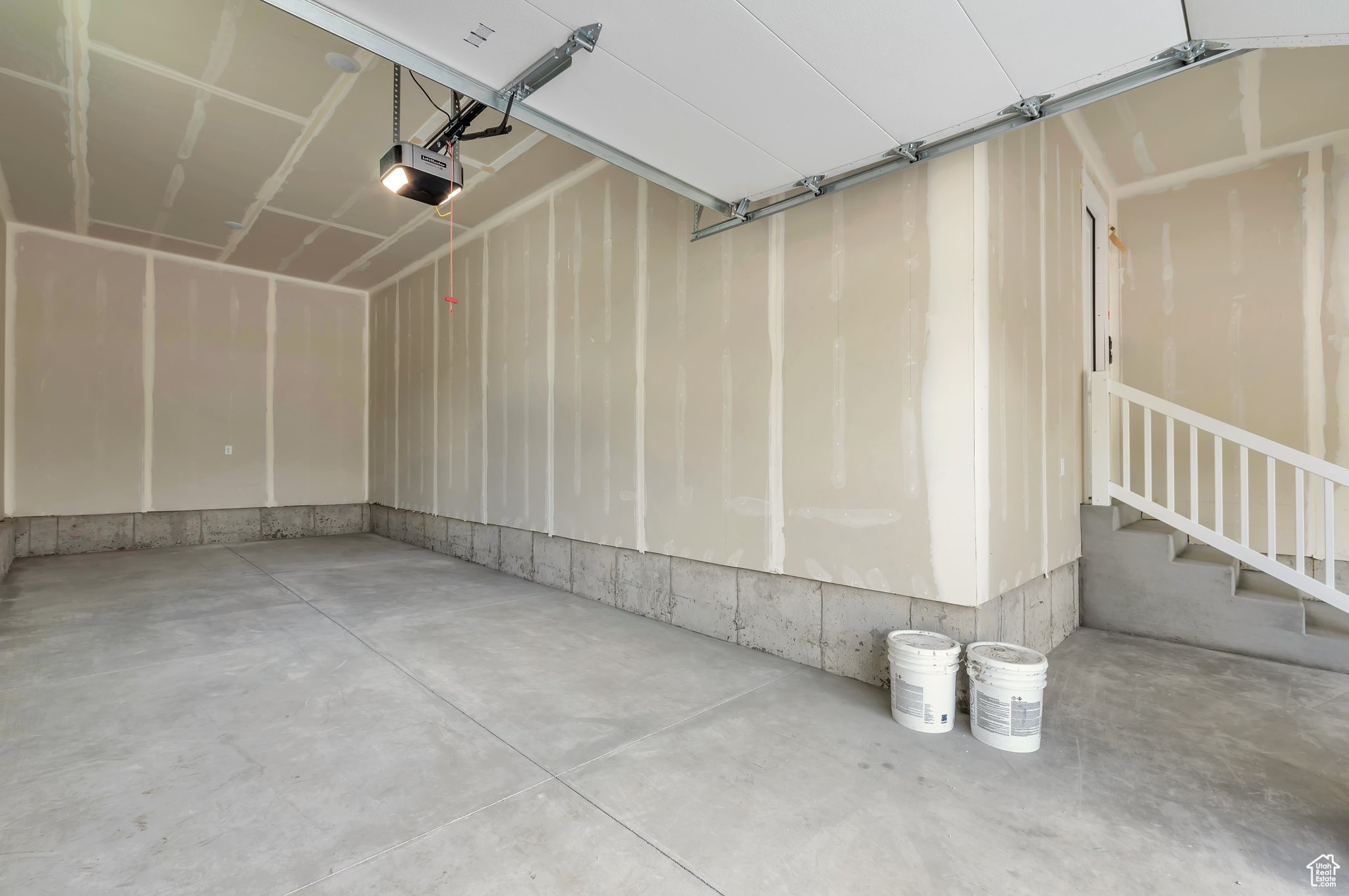 SUMMERHILL LANE - Residential