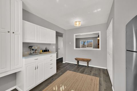 Tiny photo for 651 E WILLIAMSBURG CIR S, Sandy, UT 84070 (MLS # 2124581)