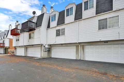 Tiny photo for 651 E WILLIAMSBURG CIR S, Sandy, UT 84070 (MLS # 2124581)