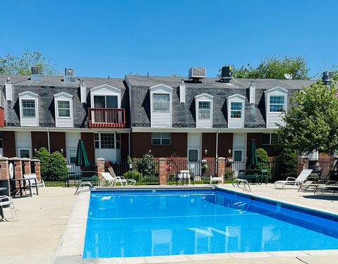 Tiny photo for 651 E WILLIAMSBURG CIR S, Sandy, UT 84070 (MLS # 2124581)