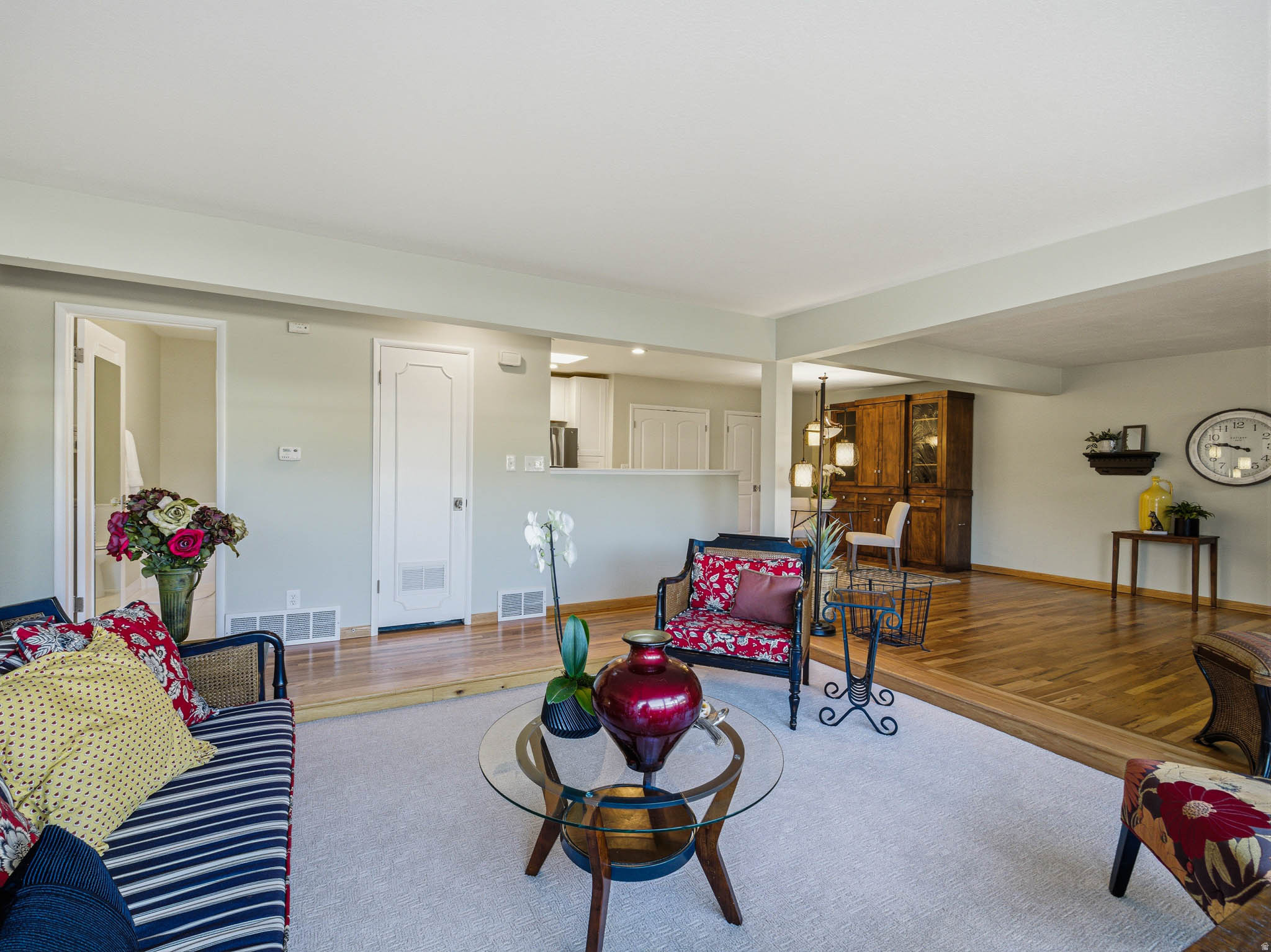 CAPRI PARK - Residential