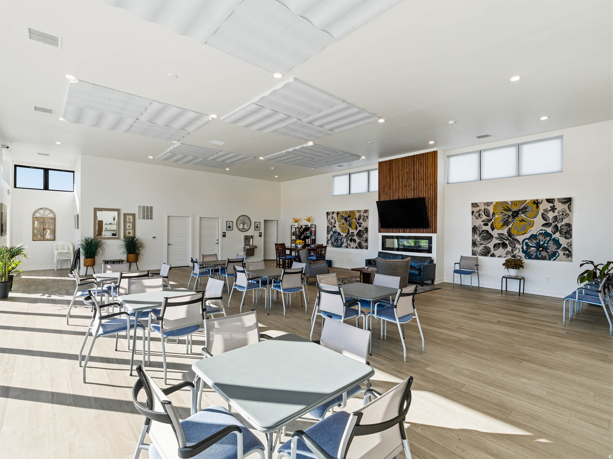 CAPRI PARK - Residential