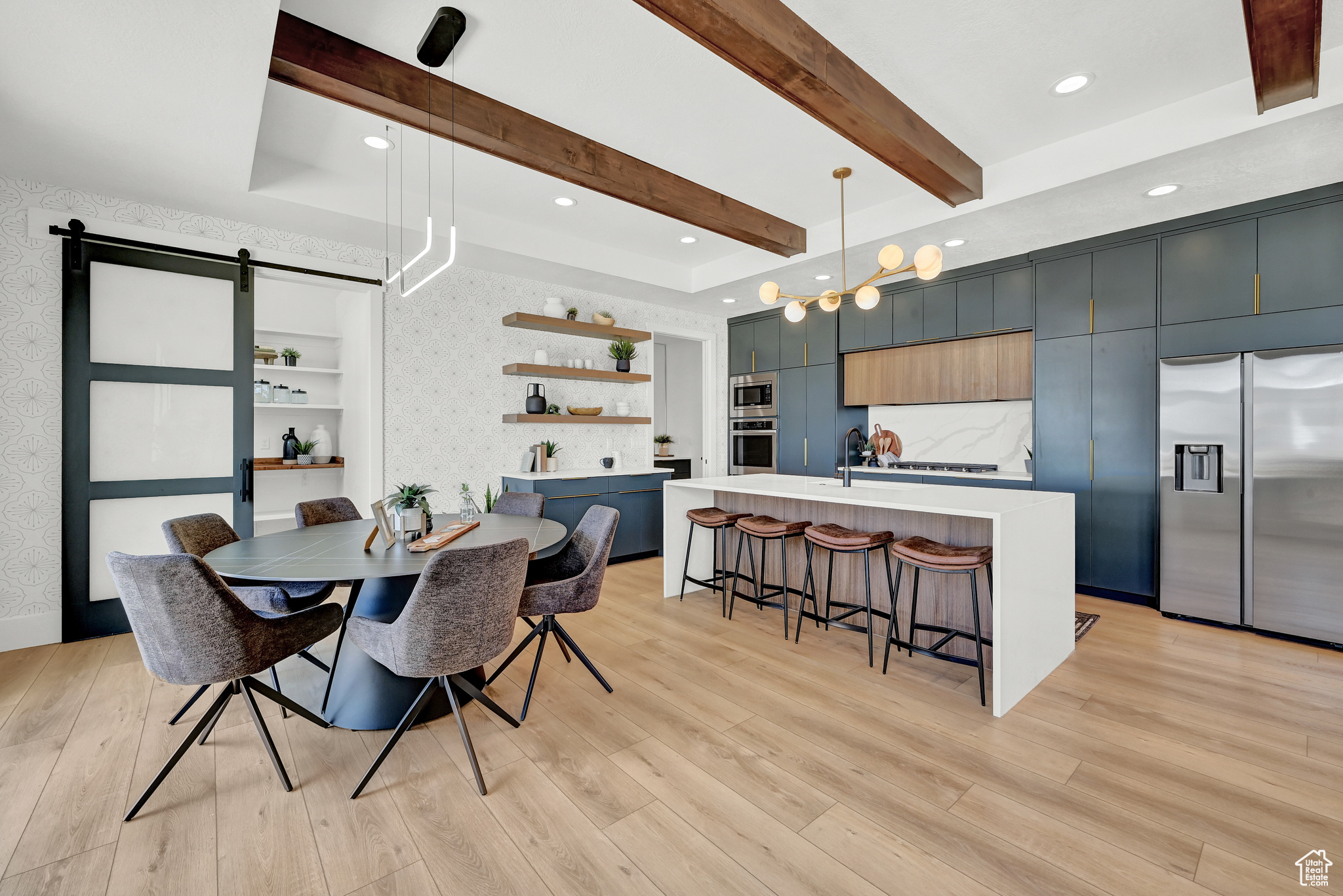 JOHNSON MEADWOWS - Residential
