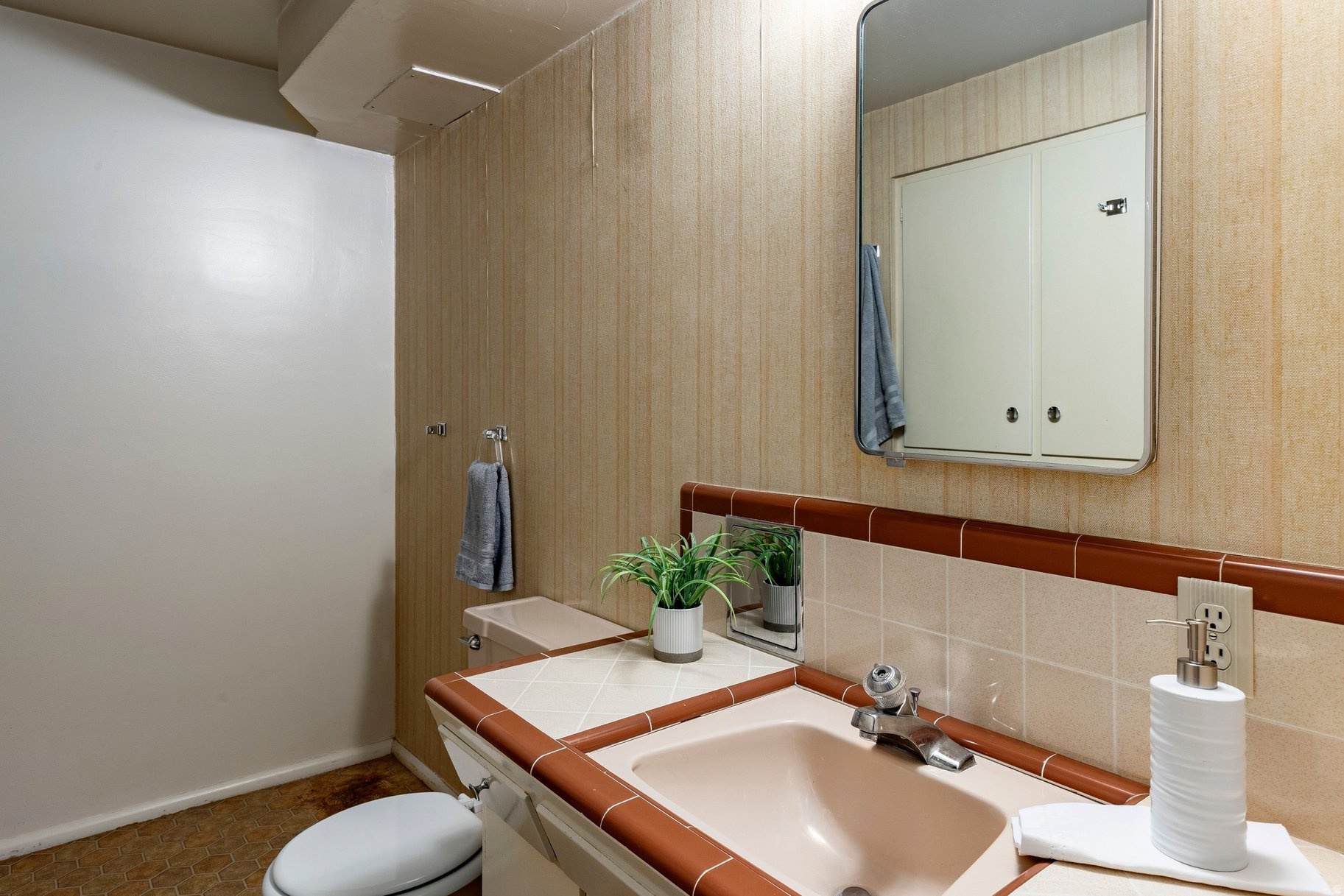 MT OLYMPUS ACRES SUB - Residential