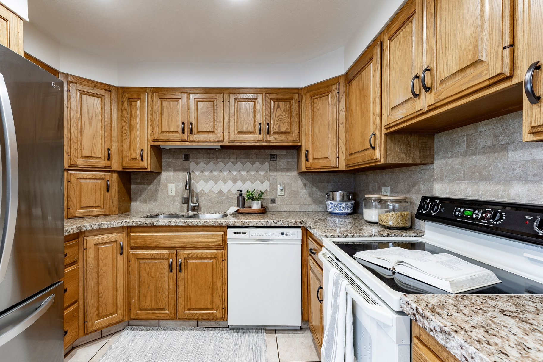 MT OLYMPUS ACRES SUB - Residential