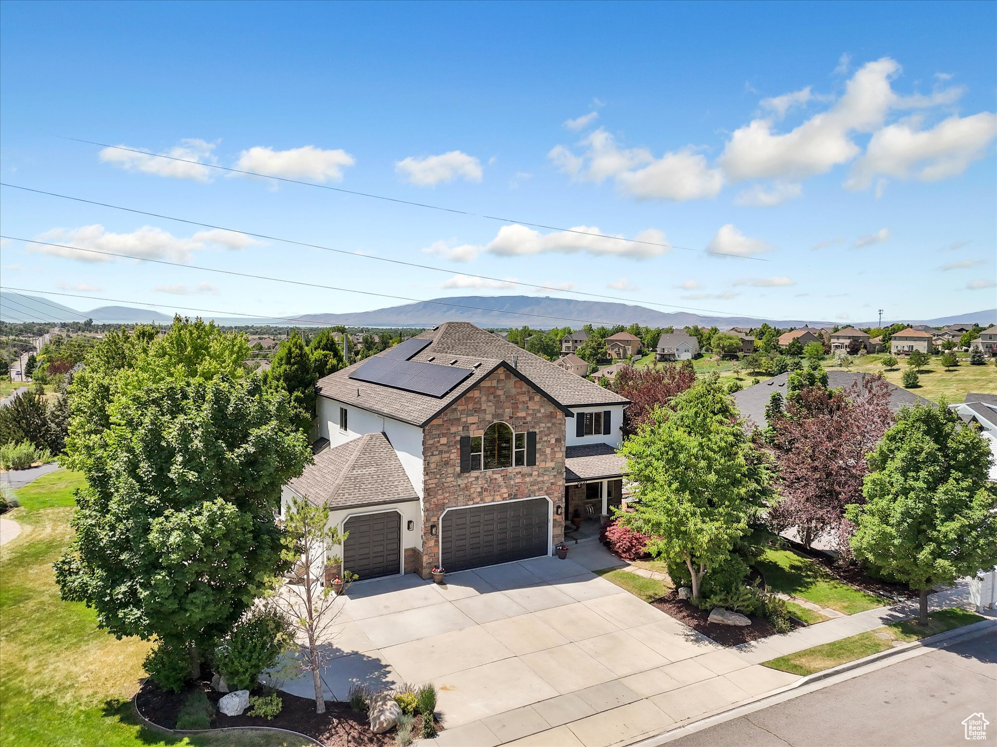 CHAMBERRY FIELDS - Residential