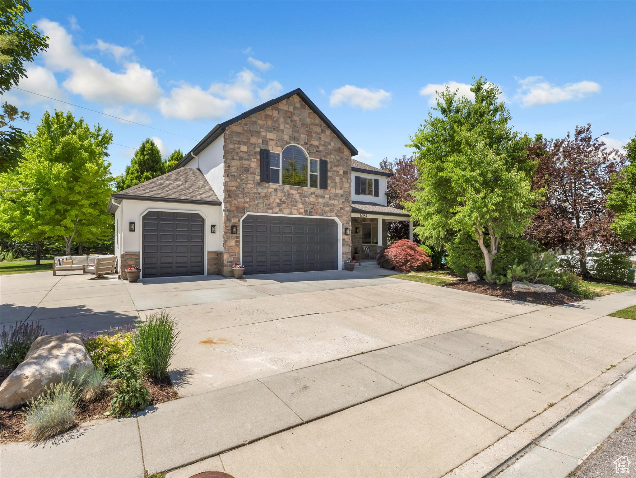 CHAMBERRY FIELDS - Residential