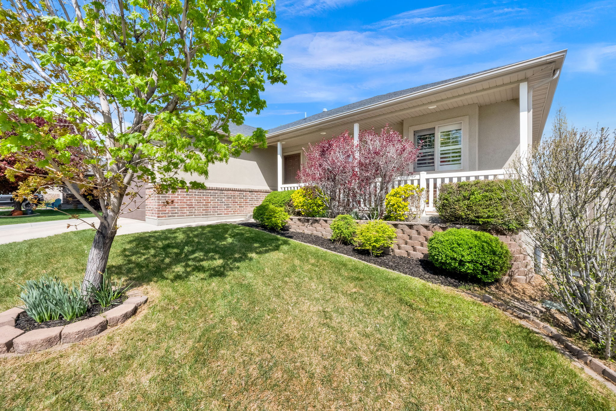 SAND DUNES CONDOMINIUM PHASE 1 - Residential