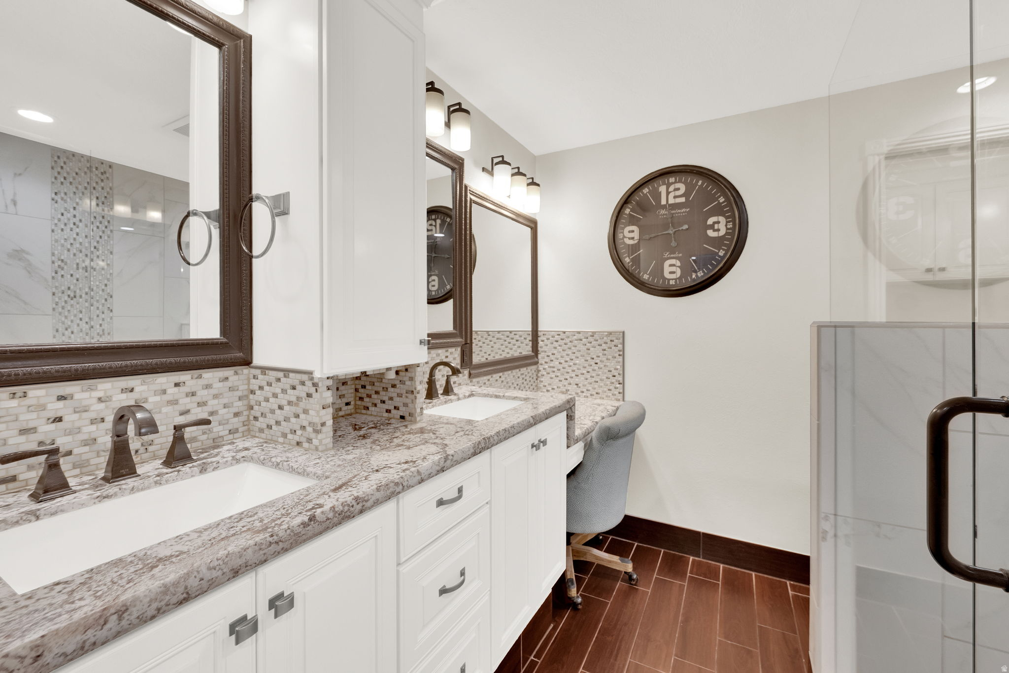 SAND DUNES CONDOMINIUM PHASE 1 - Residential