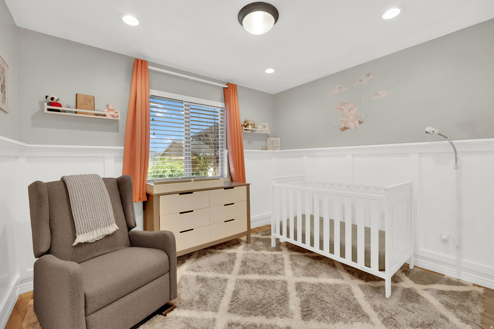 SAND DUNES CONDOMINIUM PHASE 1 - Residential