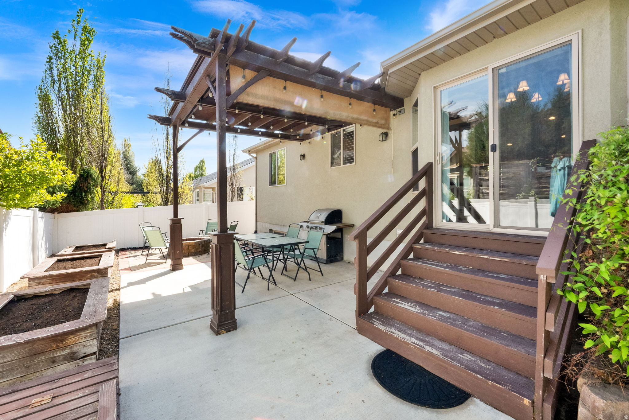 SAND DUNES CONDOMINIUM PHASE 1 - Residential