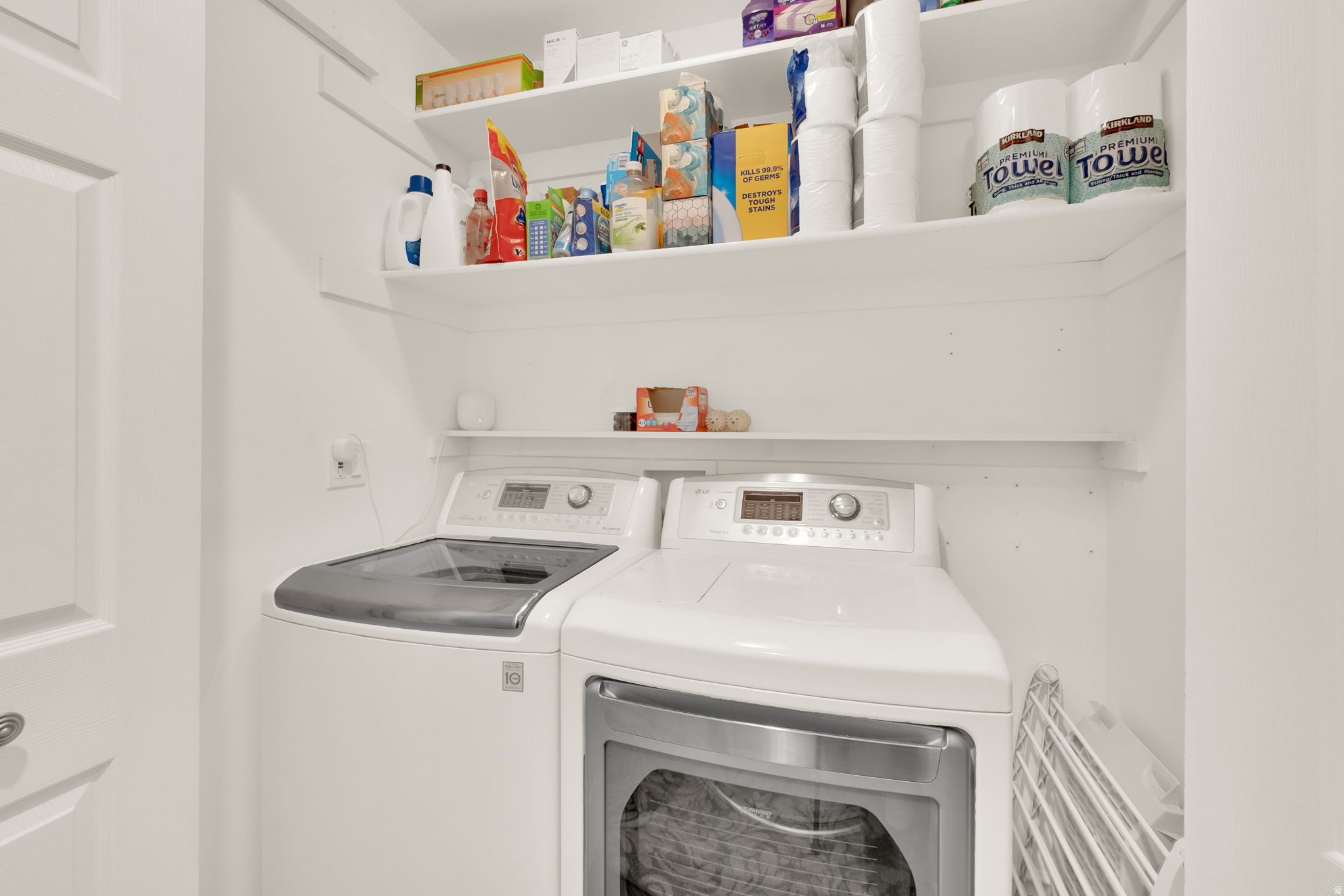 SAND DUNES CONDOMINIUM PHASE 1 - Residential