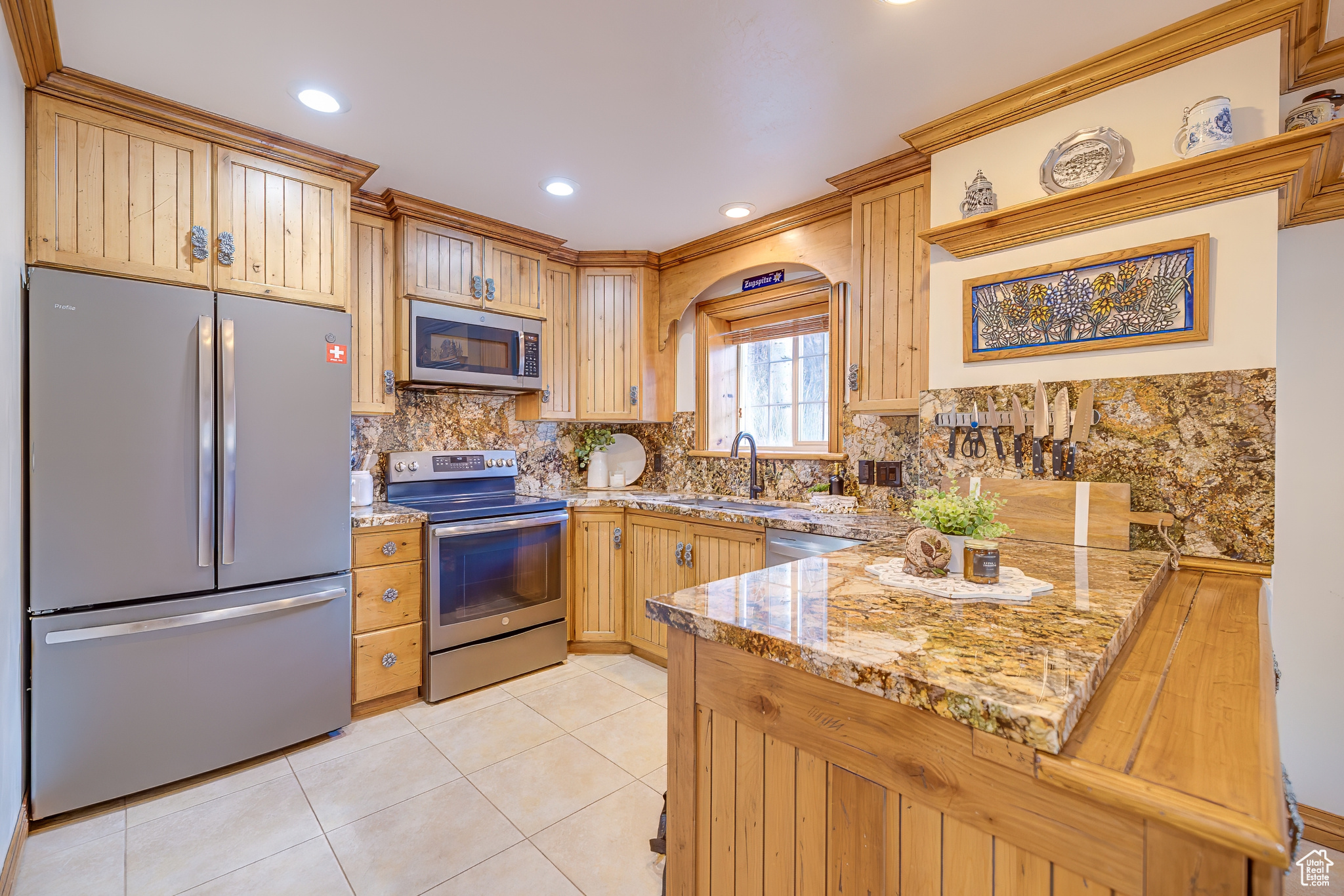 SWISS OAKS CONDOMINI - Residential