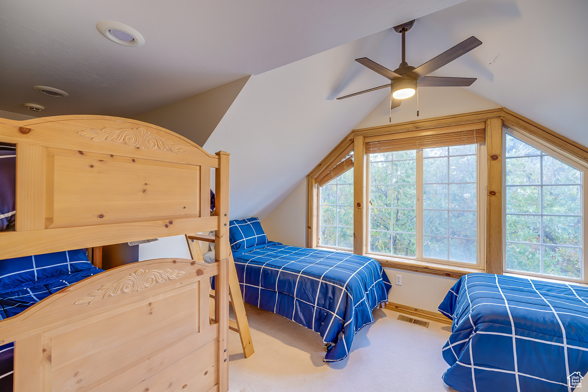 SWISS OAKS CONDOMINI - Residential