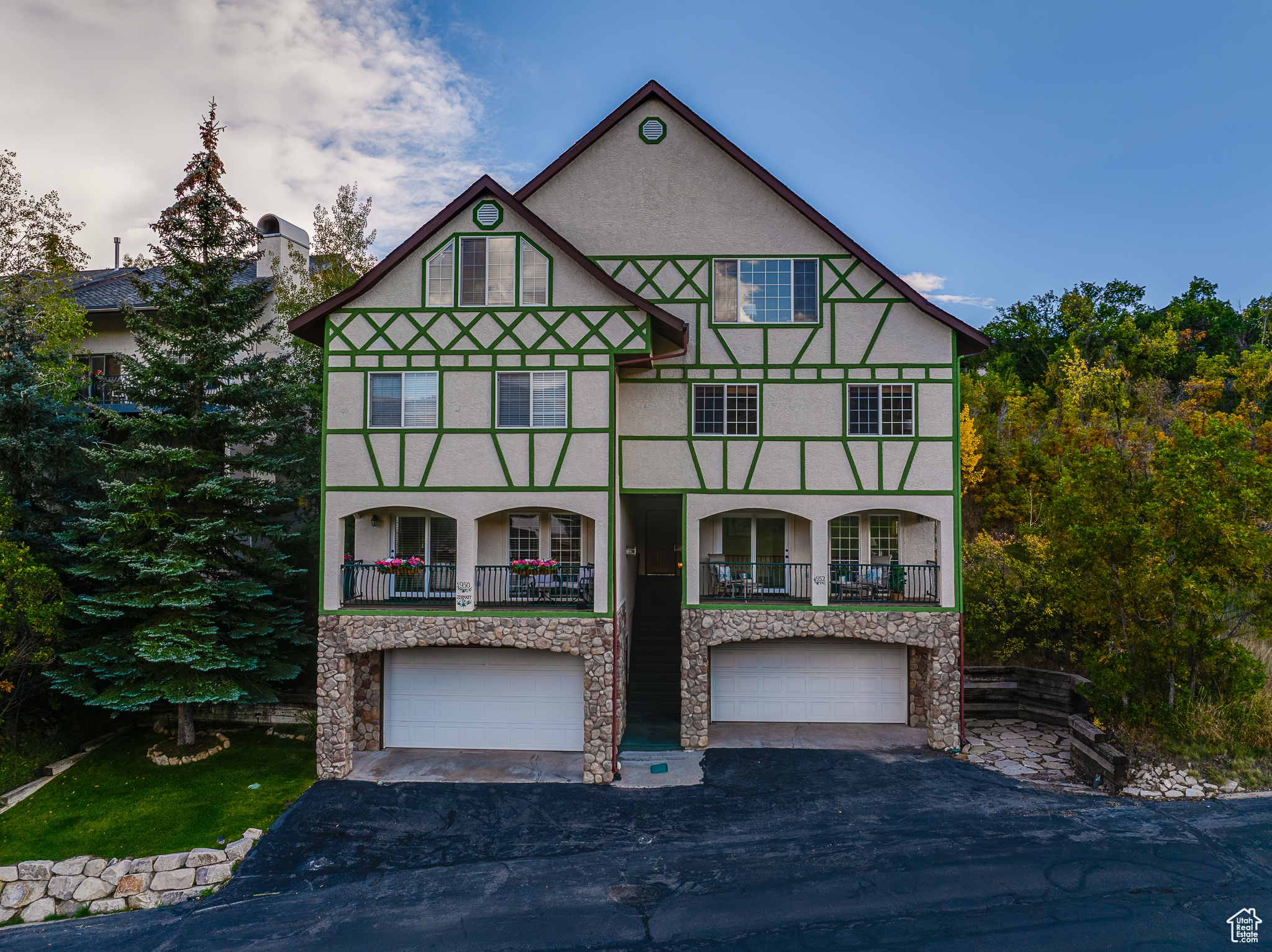 SWISS OAKS CONDOMINI - Residential