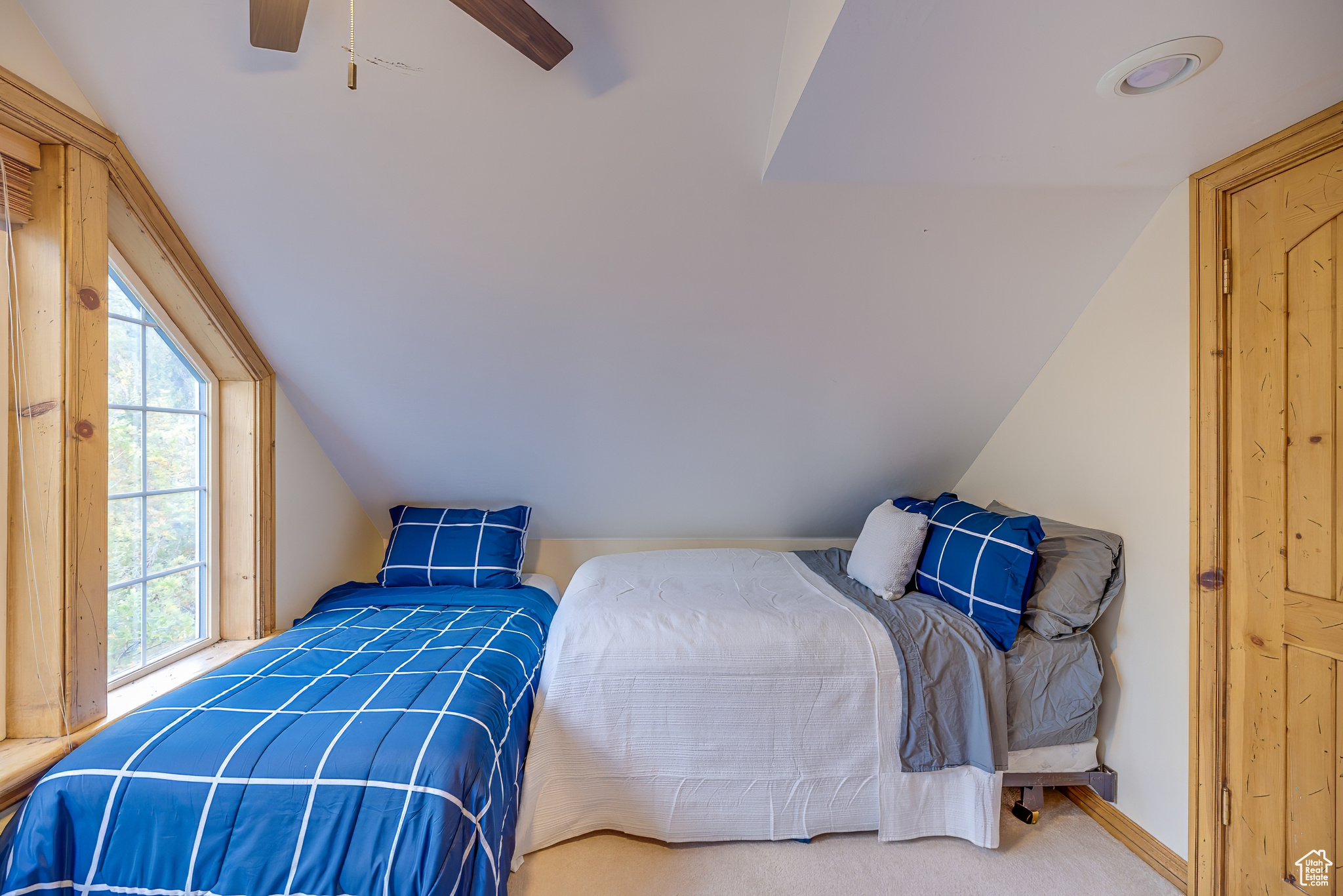 SWISS OAKS CONDOMINI - Residential