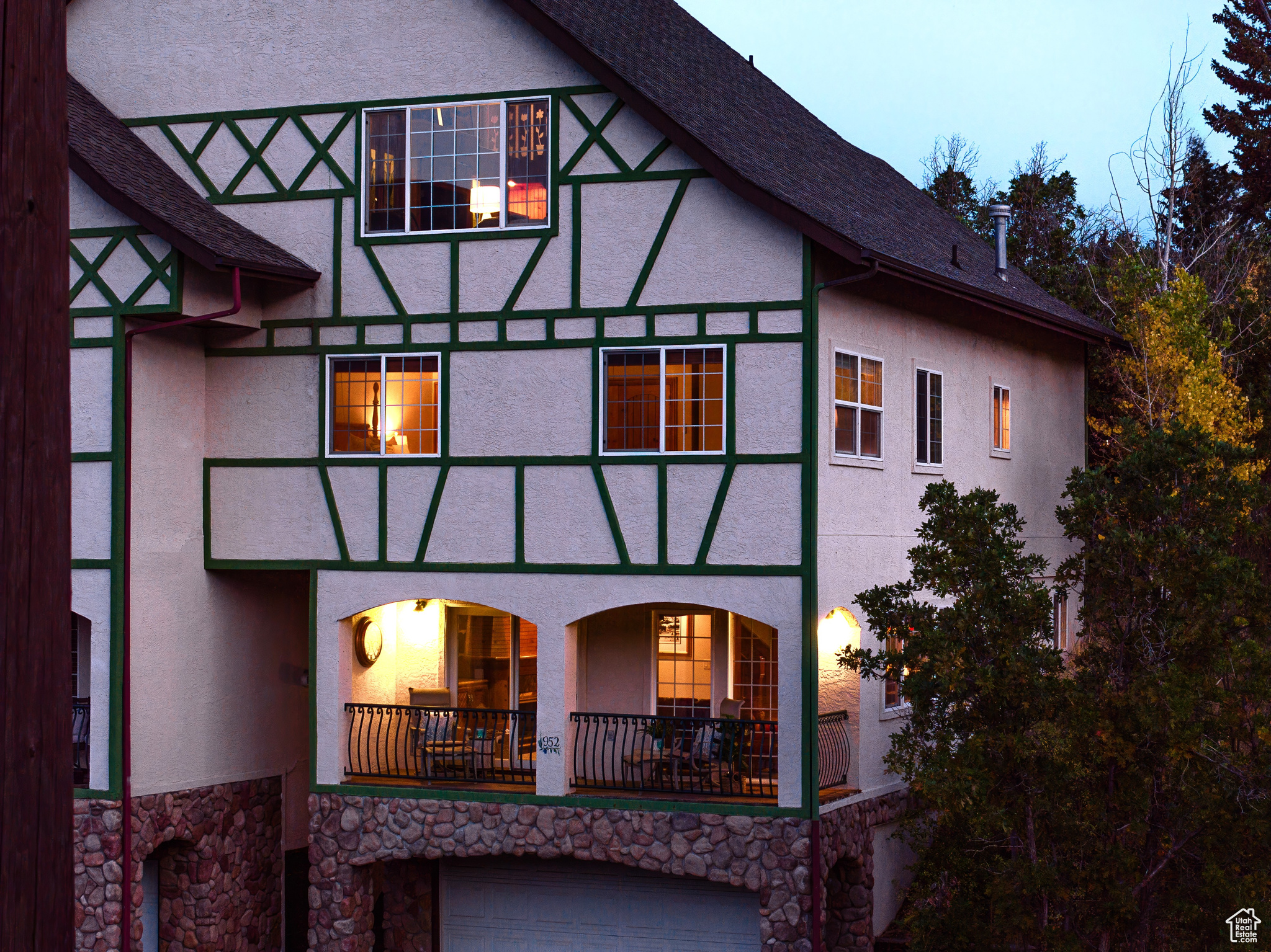SWISS OAKS CONDOMINI - Residential