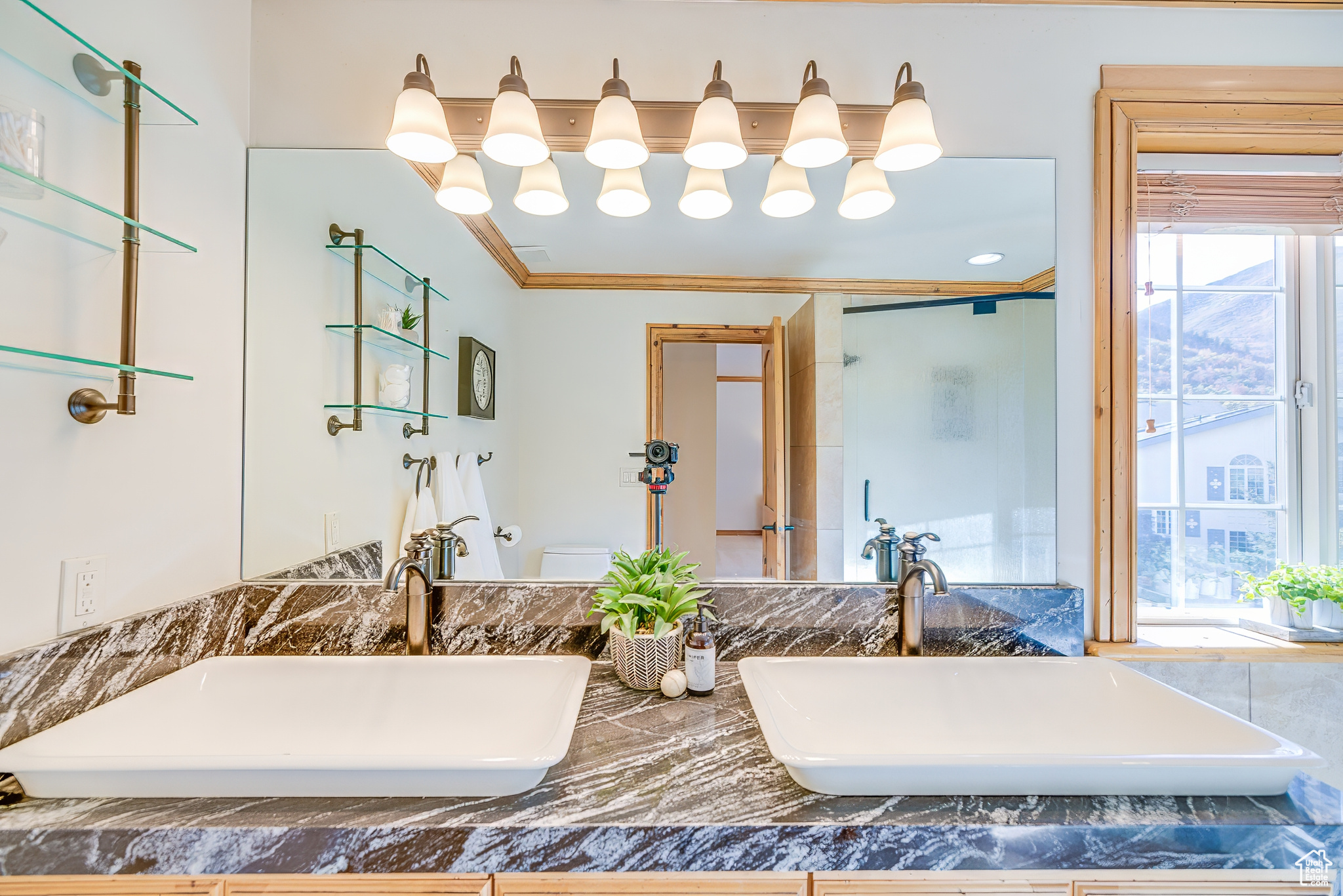 SWISS OAKS CONDOMINI - Residential