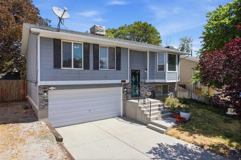 Photo of 4922 W 6600 S, West Jordan, UT 84081 (MLS # 2171842)