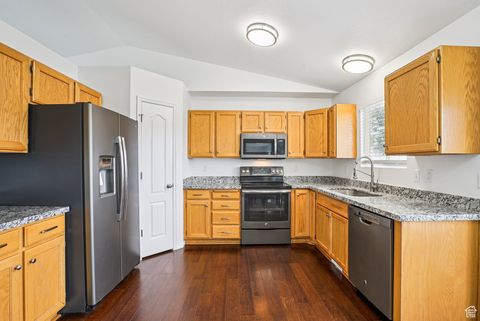 Tiny photo for 468 E LINDY WAY N, Tooele, UT 84074 (MLS # 2097063)