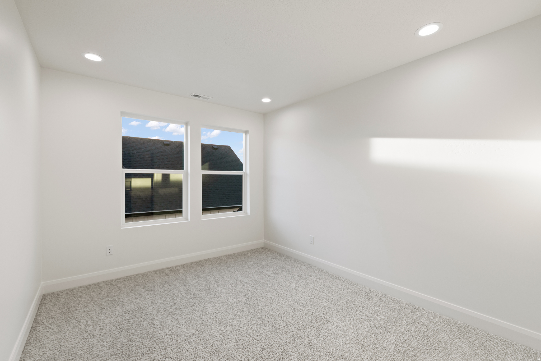 HUNTINGTON FARMS - Residential