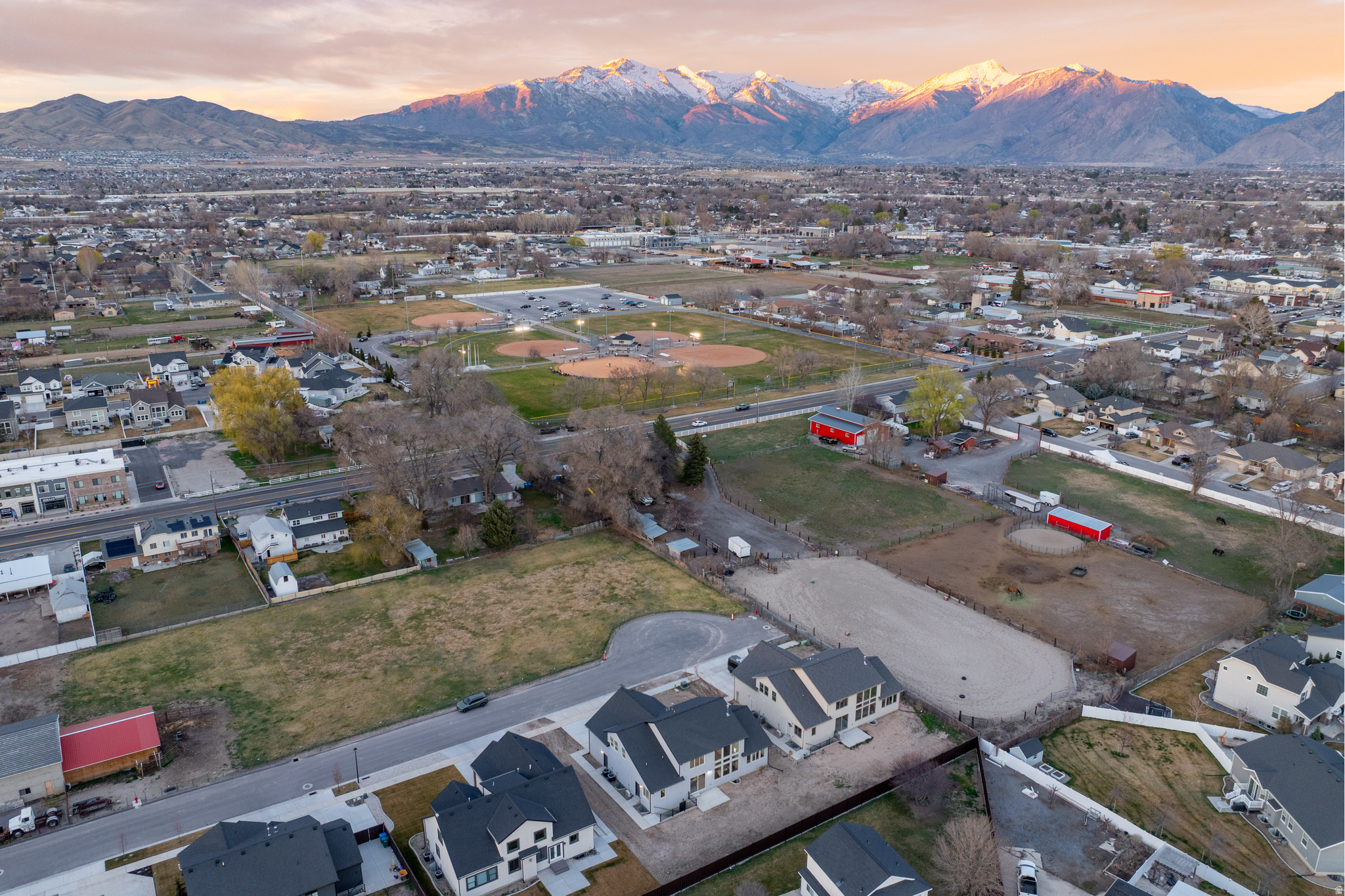 HUNTINGTON FARMS - Residential