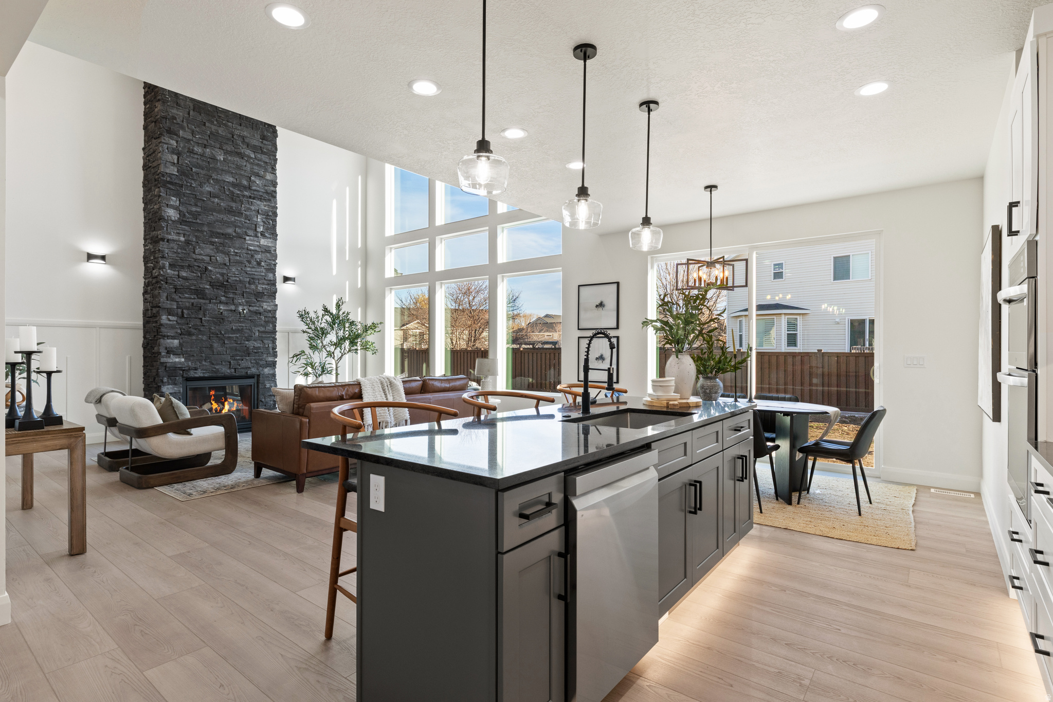 HUNTINGTON FARMS - Residential