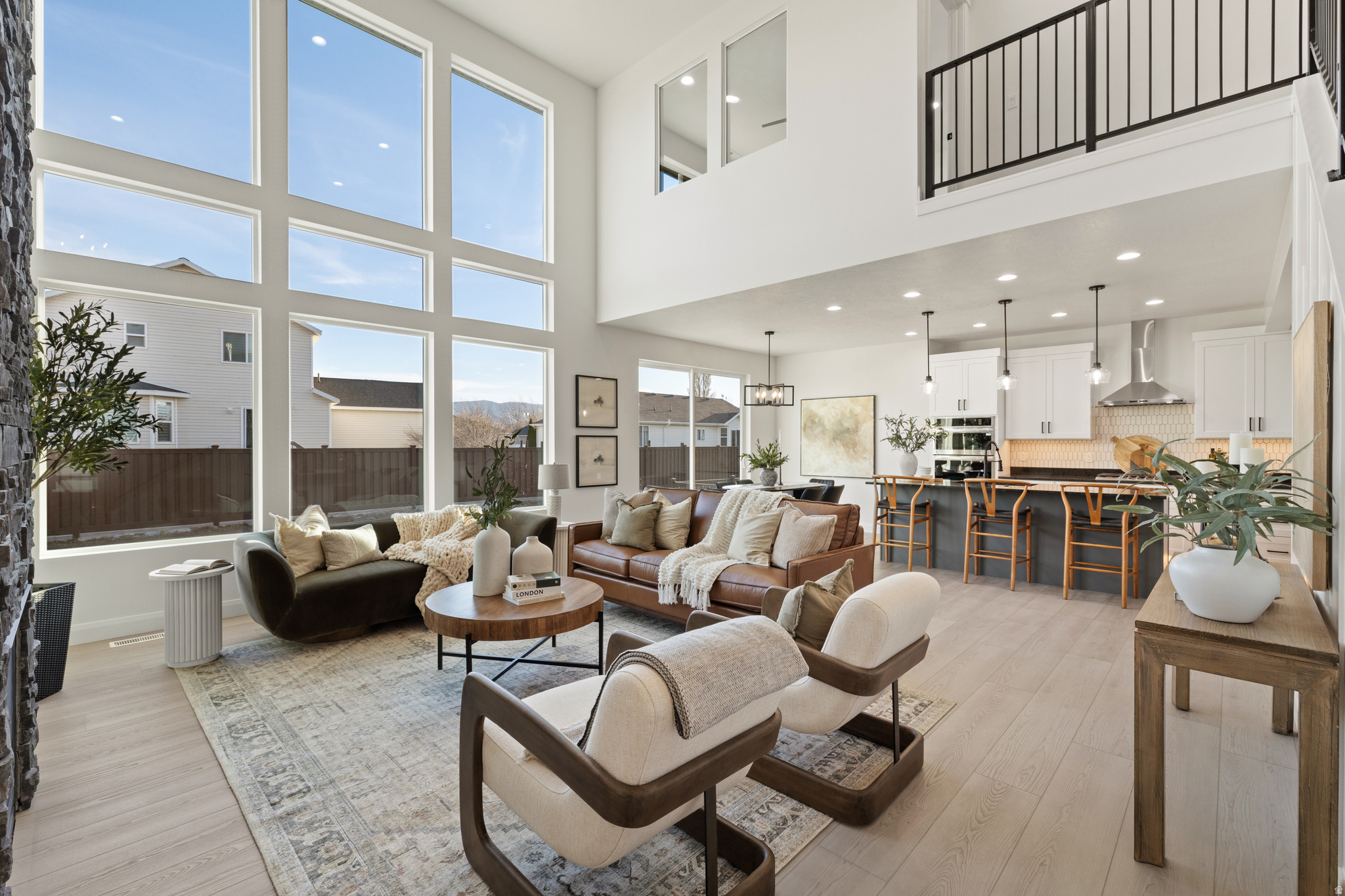 HUNTINGTON FARMS - Residential