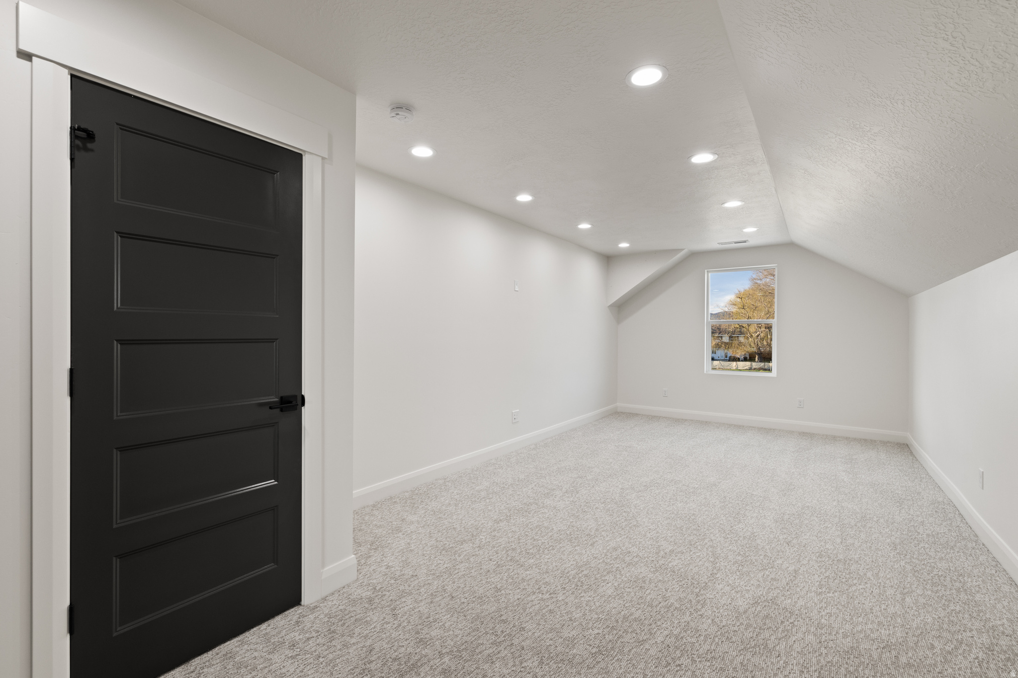 HUNTINGTON FARMS - Residential