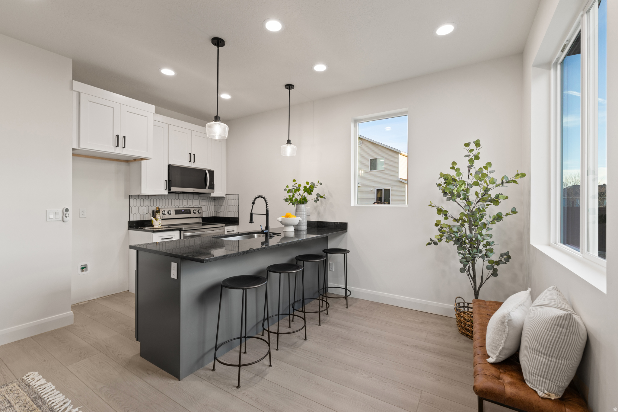 HUNTINGTON FARMS - Residential