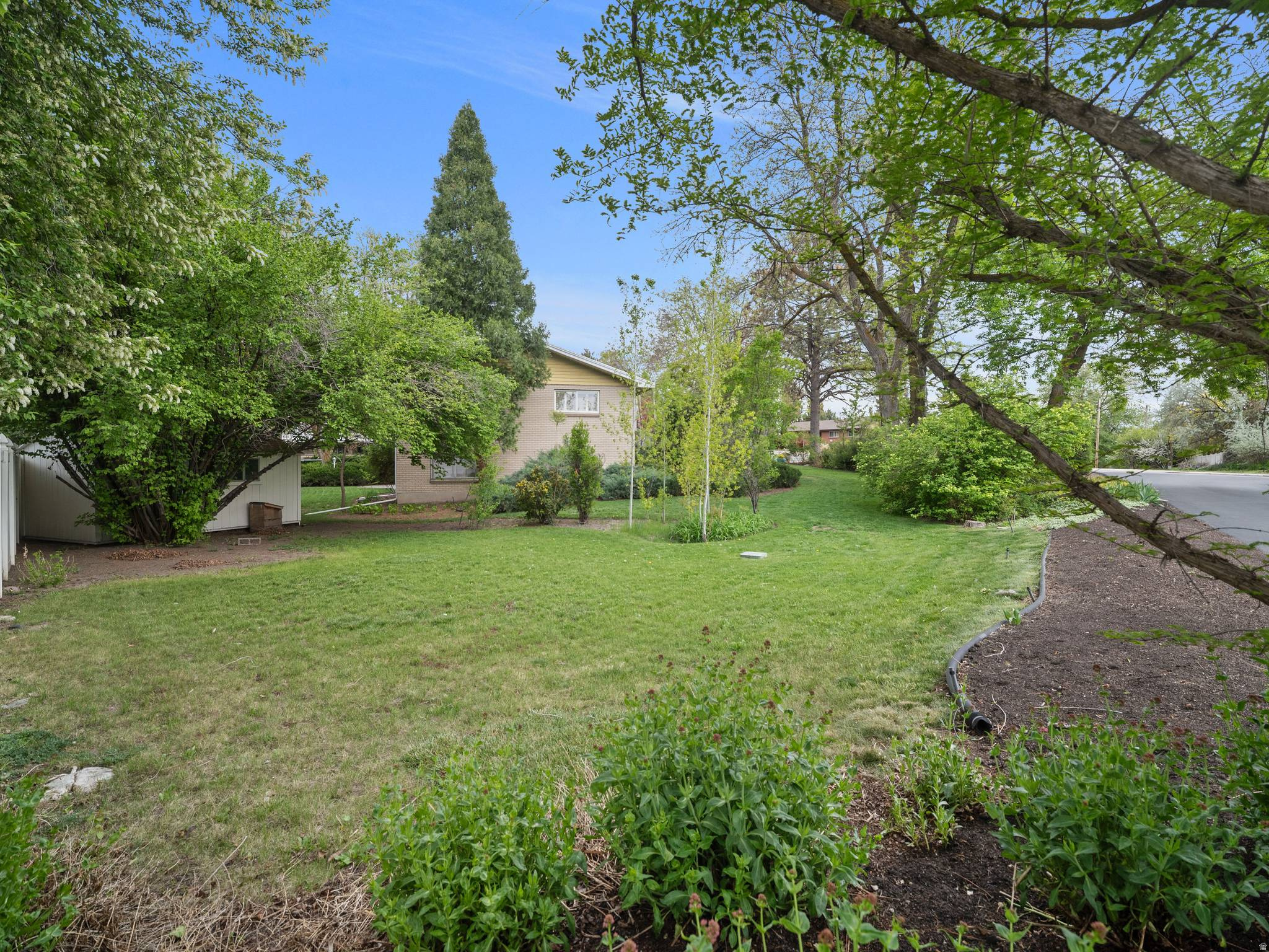 MADELYN MASH - Residential