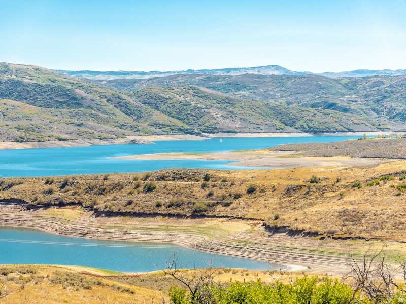 SKYRIDGE SUBDIVISION - Land