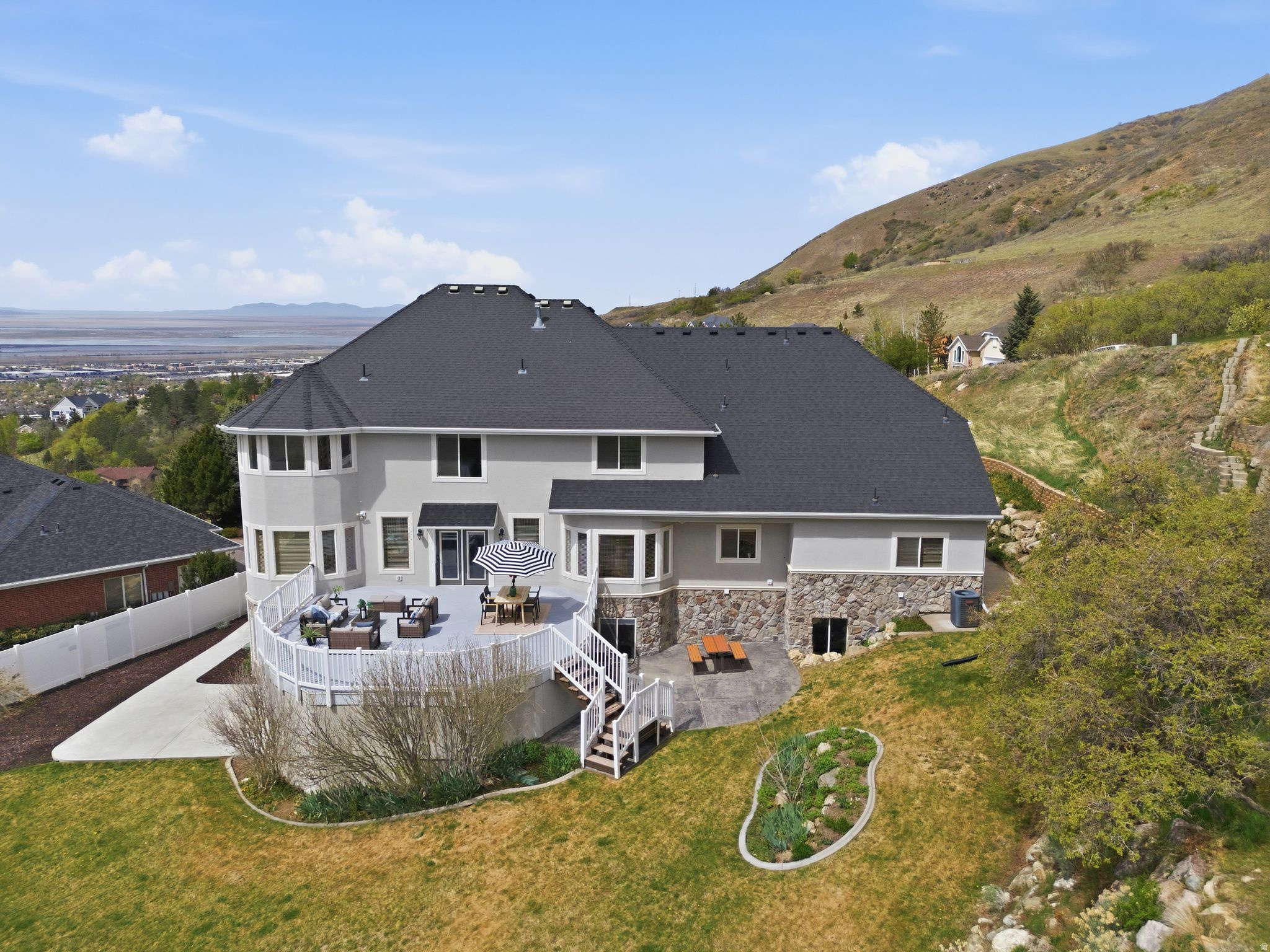 HOLBROOK - Residential