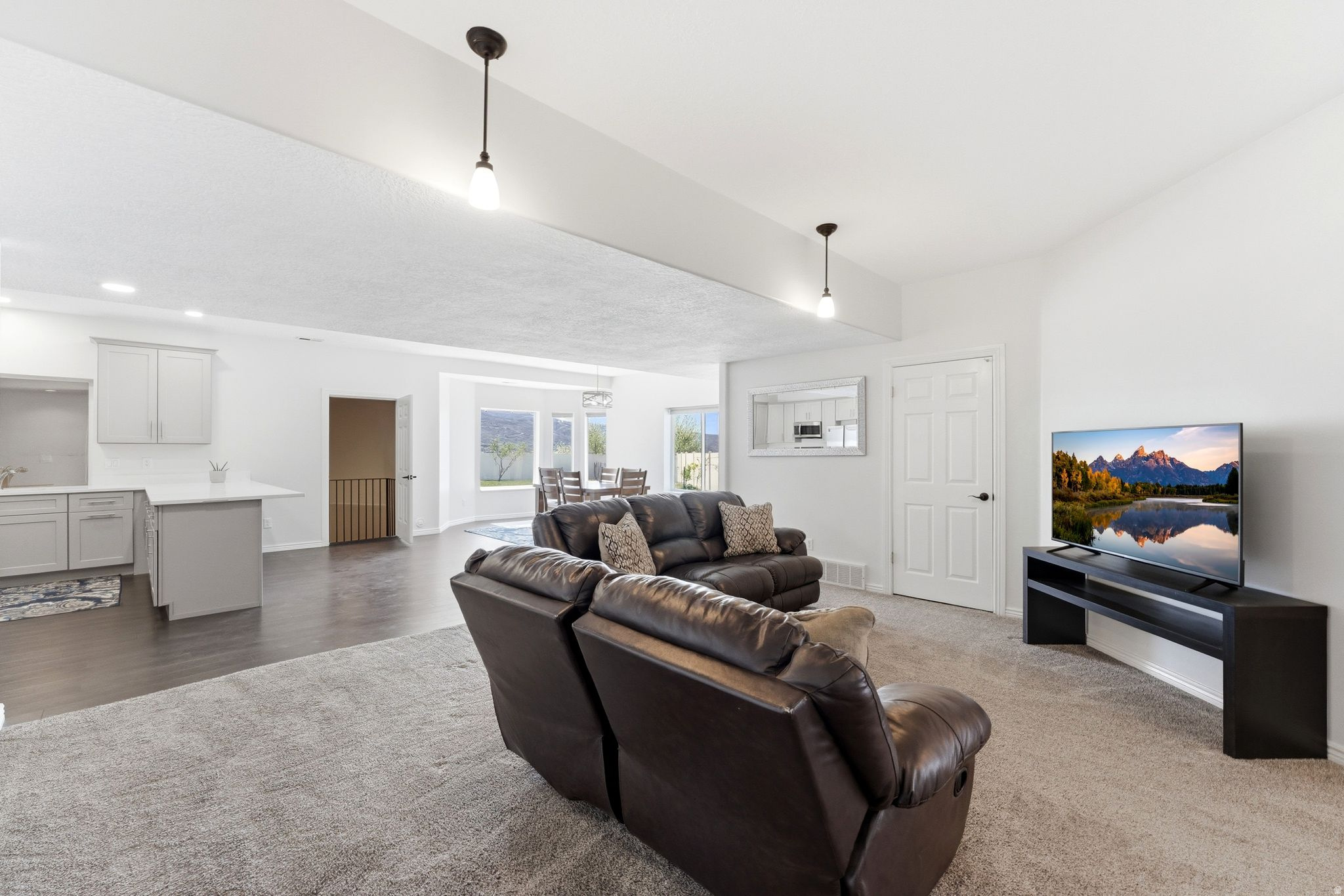 HOLBROOK - Residential