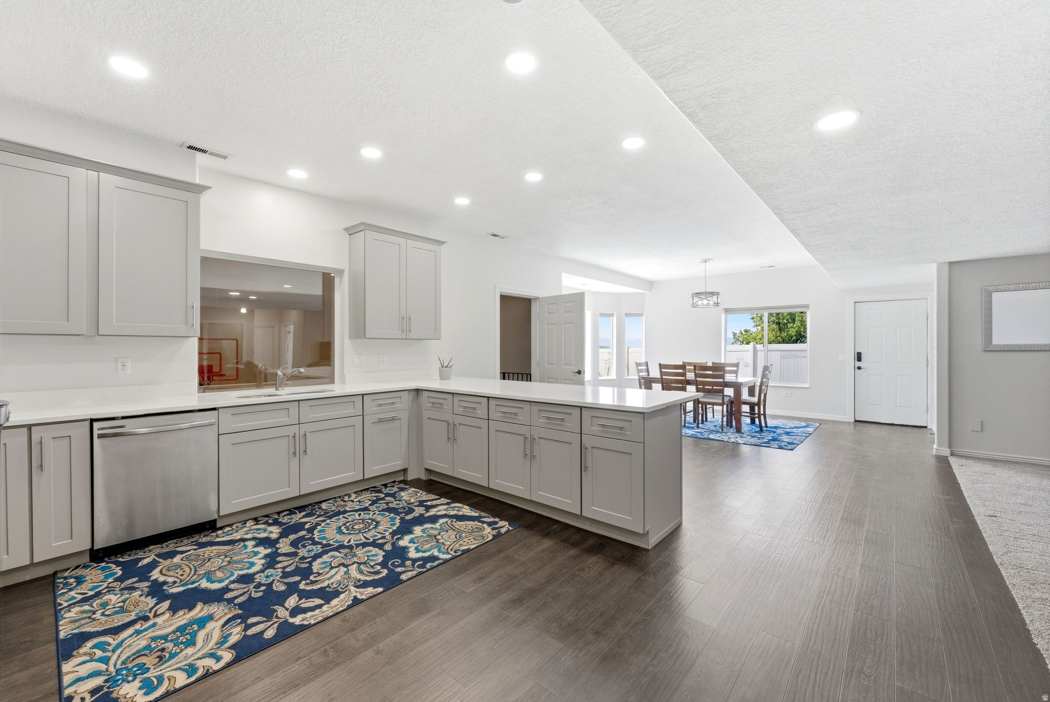 HOLBROOK - Residential