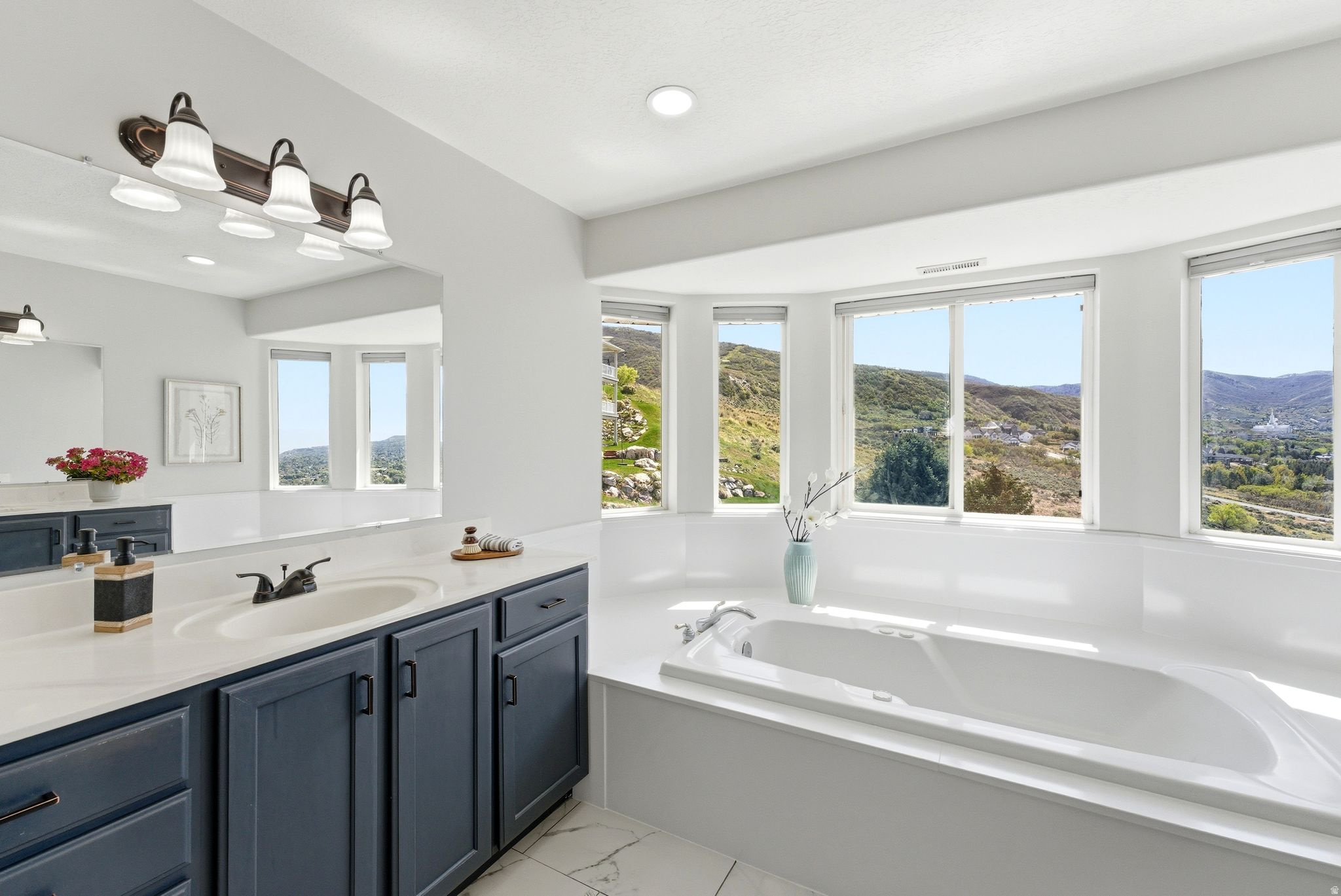 HOLBROOK - Residential