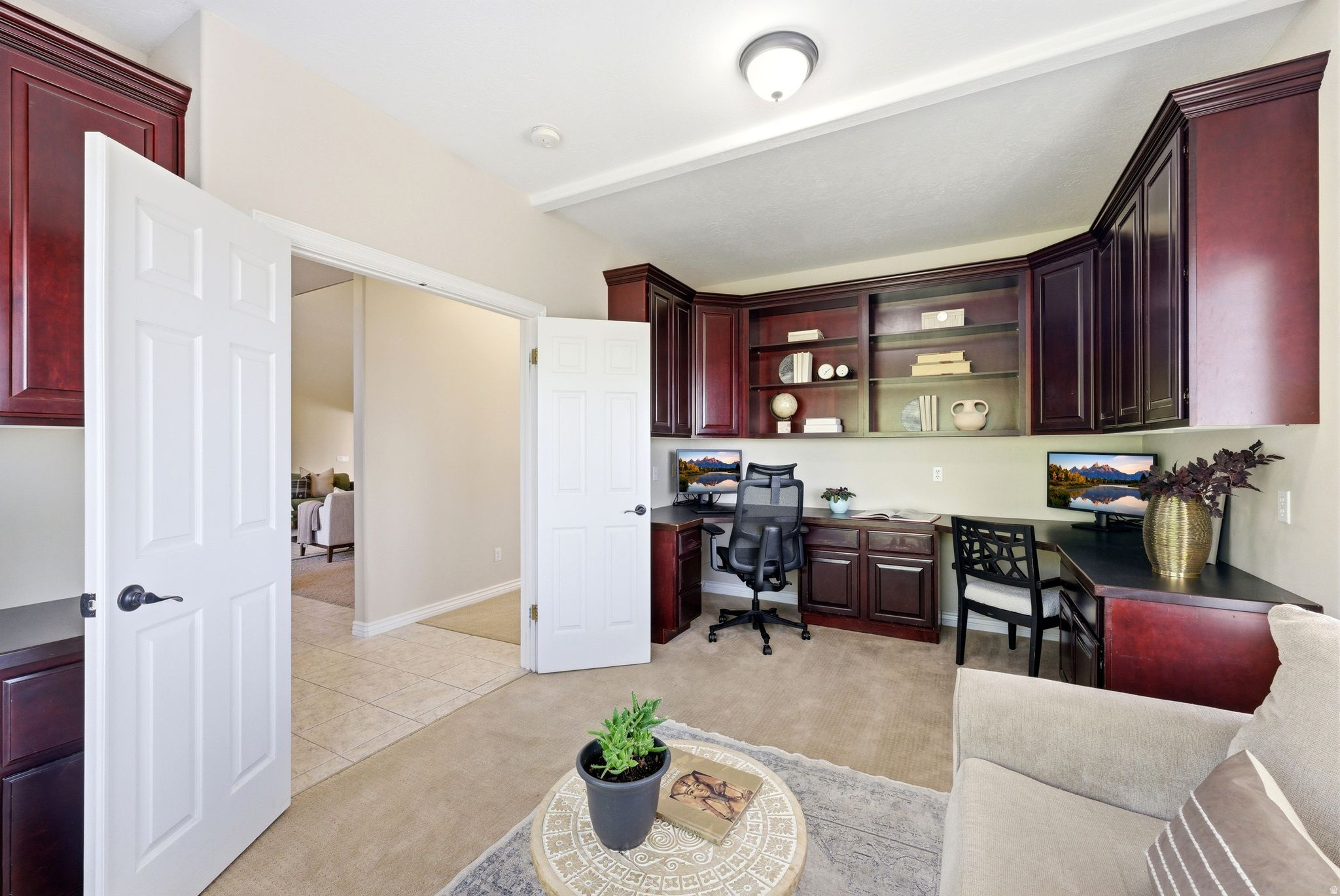 HOLBROOK - Residential