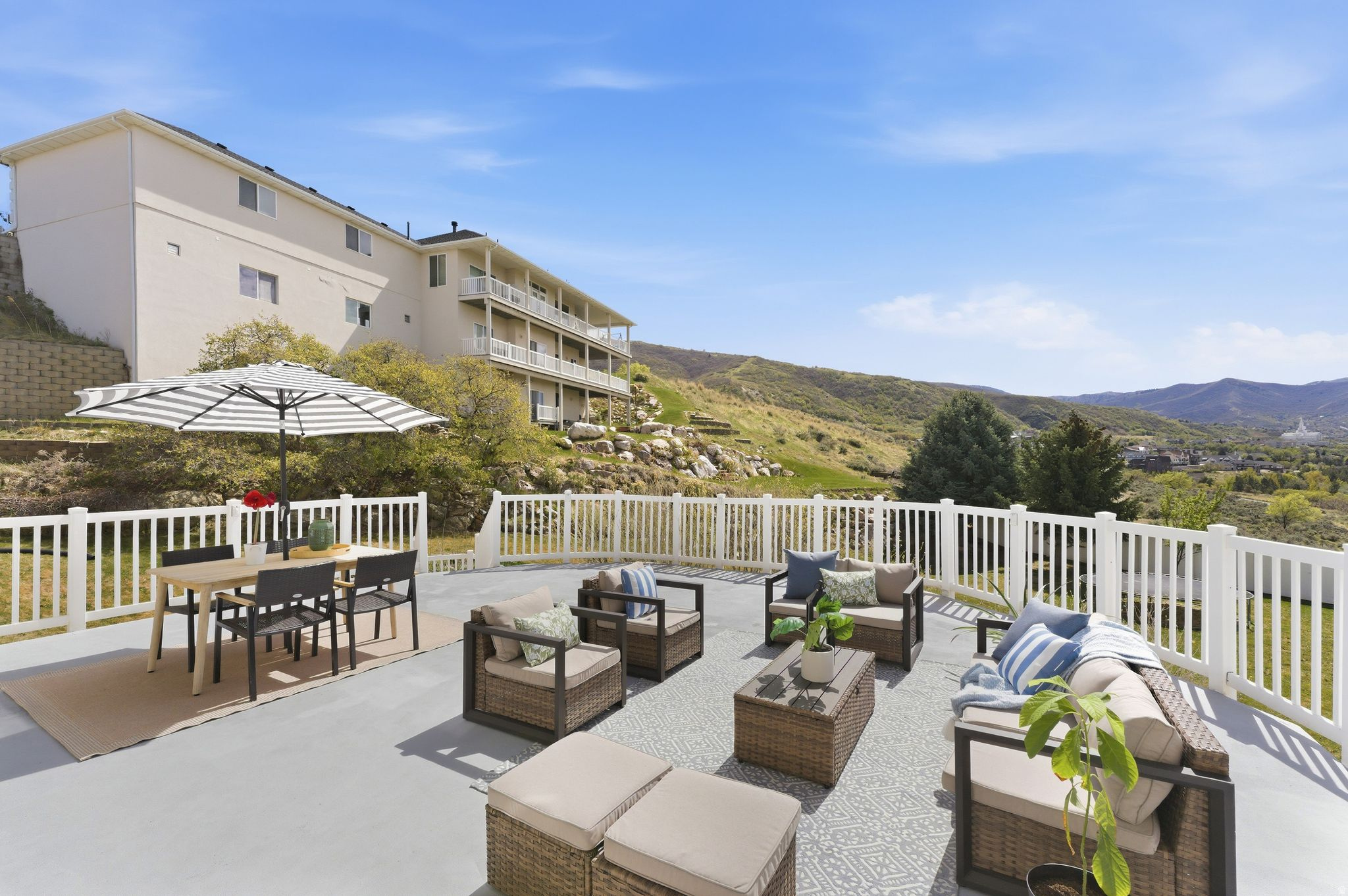 HOLBROOK - Residential