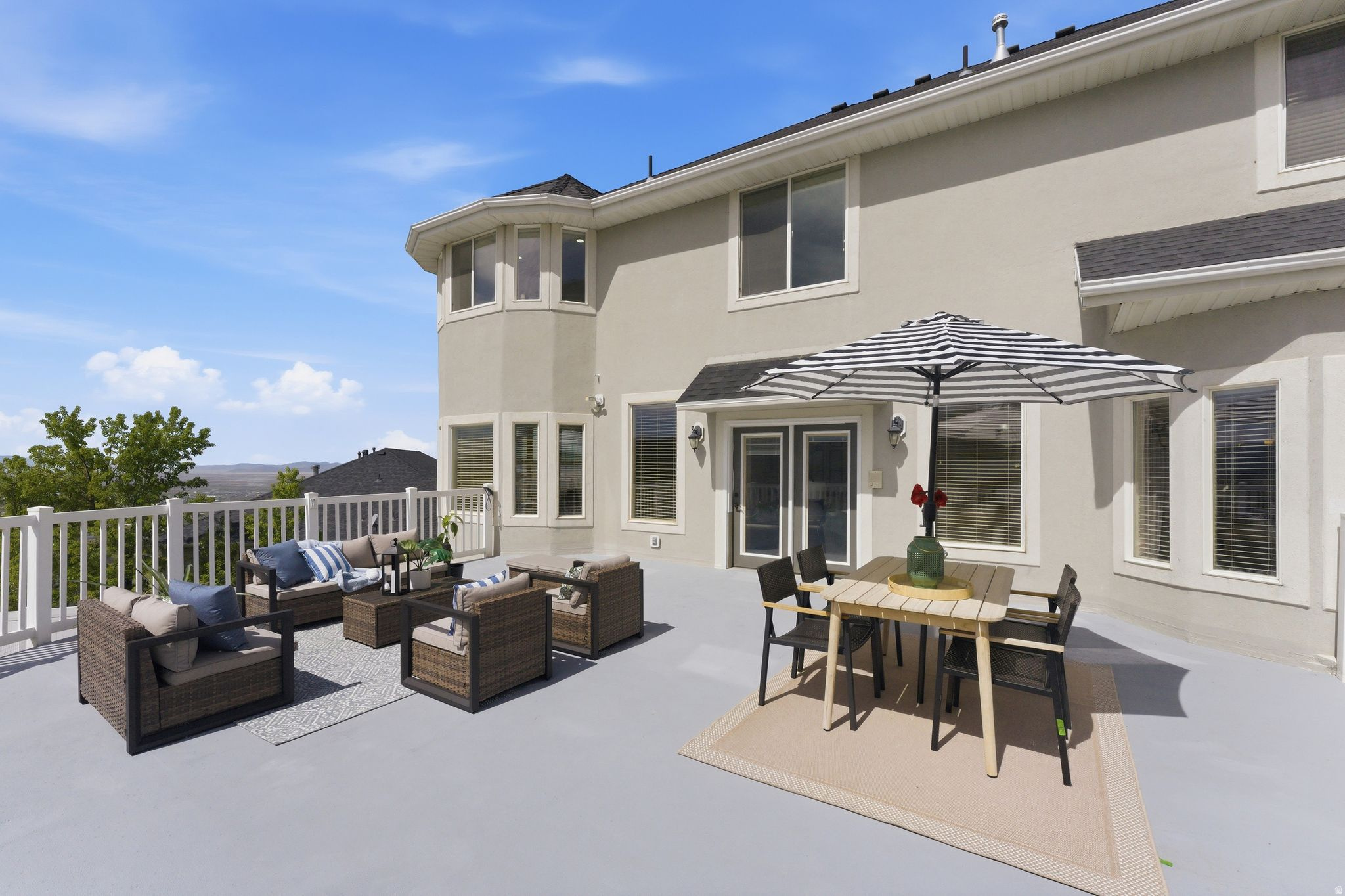 HOLBROOK - Residential