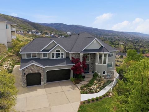 Photo of 1440 E NORTHRIDGE DR, Bountiful, UT 84010 (MLS # 2148555)