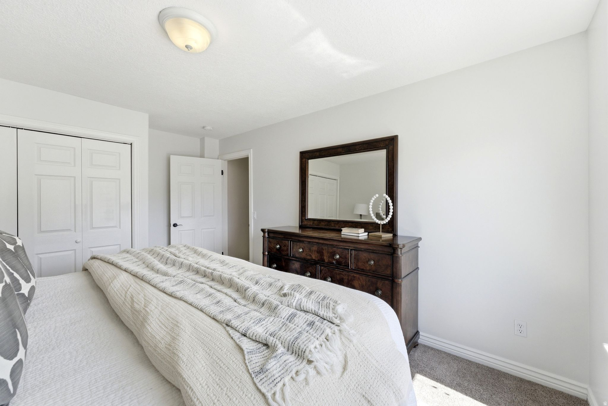 HOLBROOK - Residential